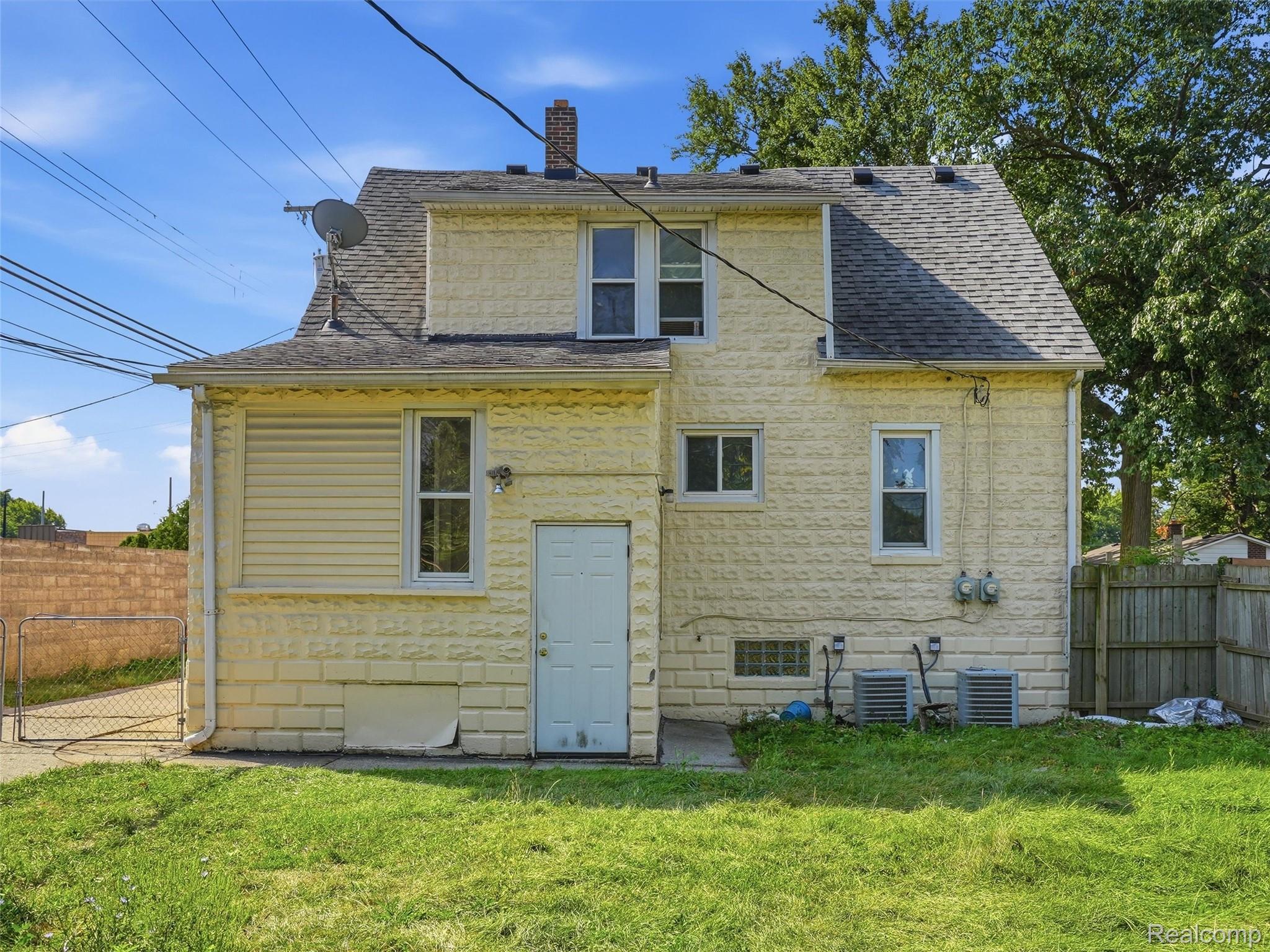 30 W Granet Avenue Property Photo 38