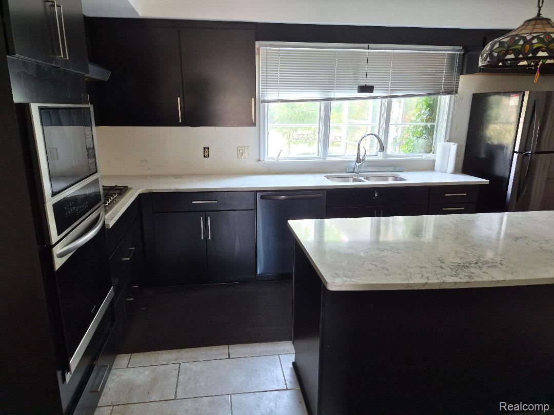 25102 Friar Lane Property Photo 6