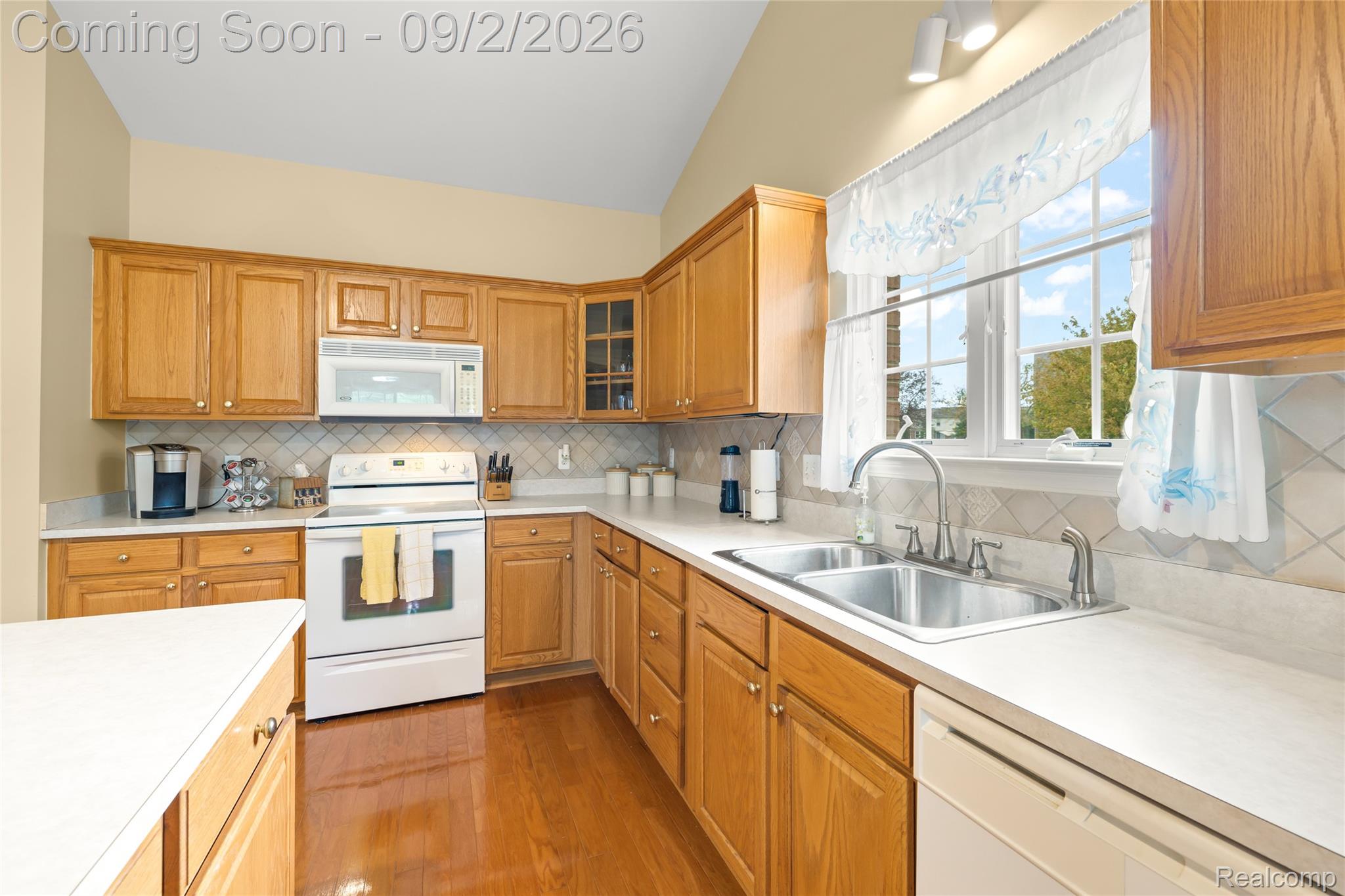 2350 Lexington Circle Property Photo 10