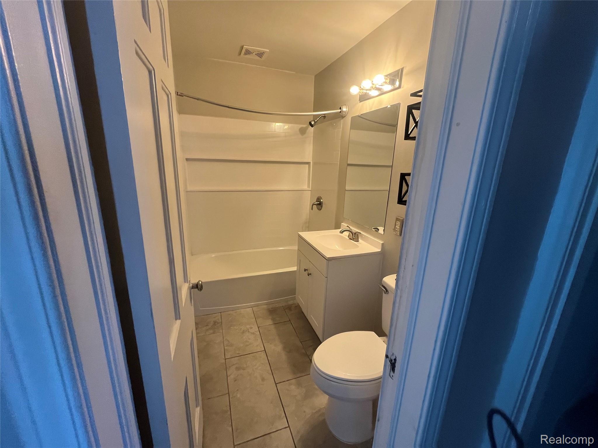 1640 18th Street Property Photo 8