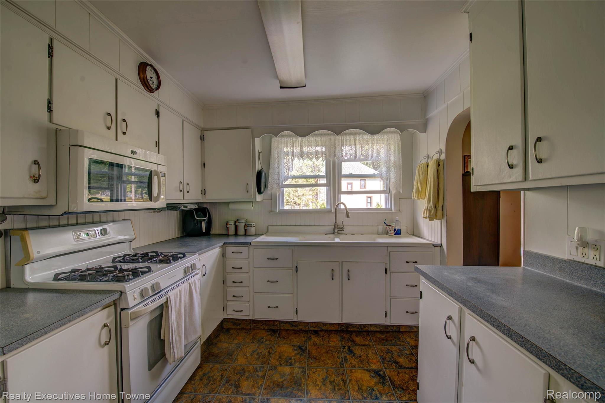 3003 North Boulevard Property Photo 18