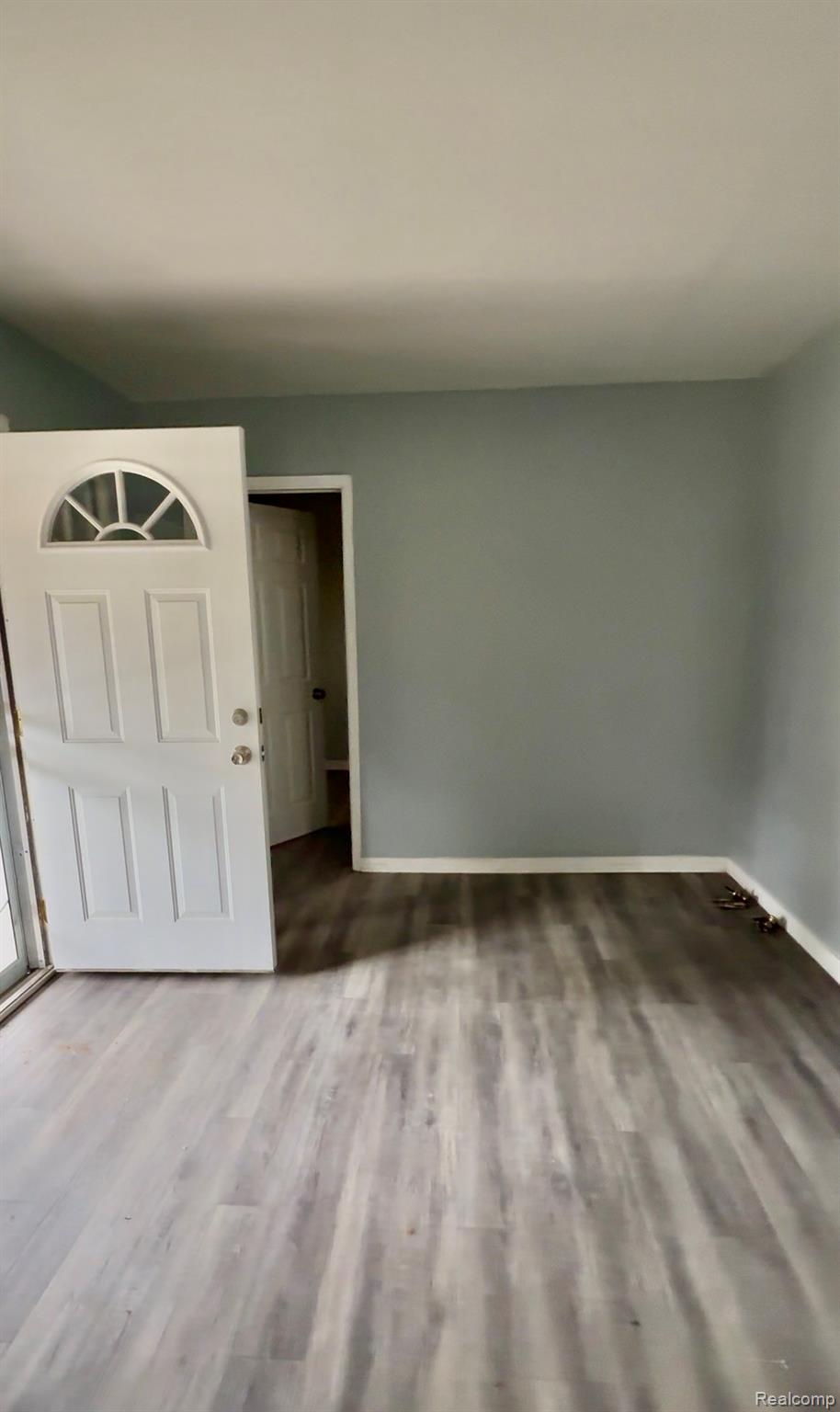 421 Polk Avenue Property Photo 8