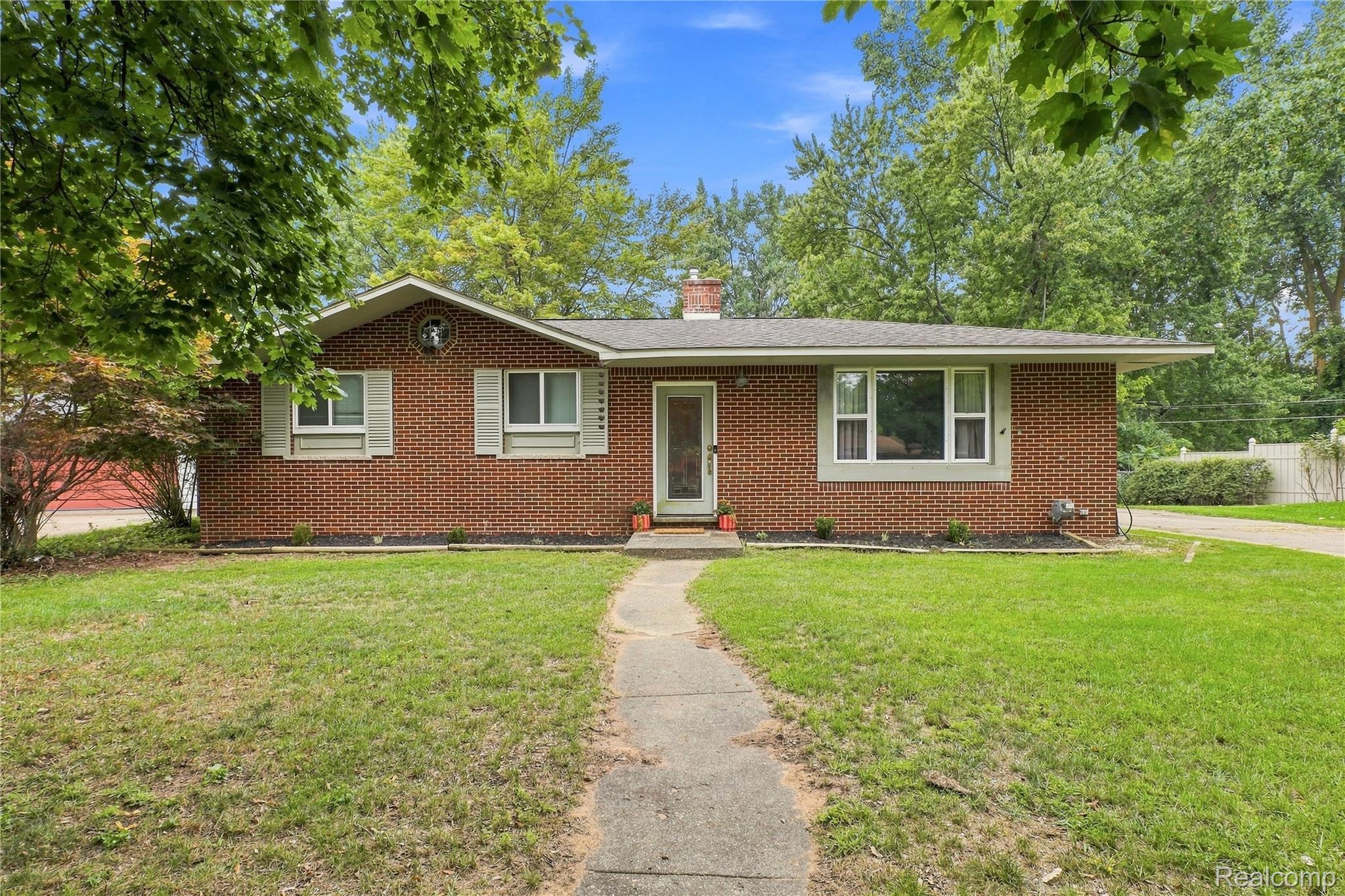 14474 Swanee Beach Drive Property Photo 1