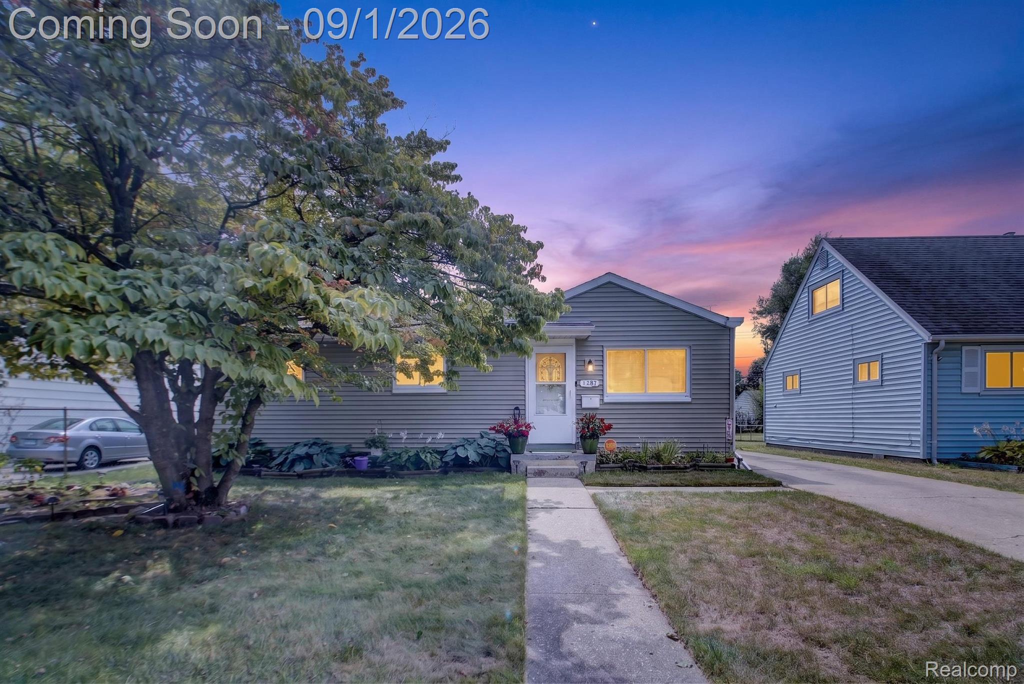 1287 Hunter Avenue Property Photo 1