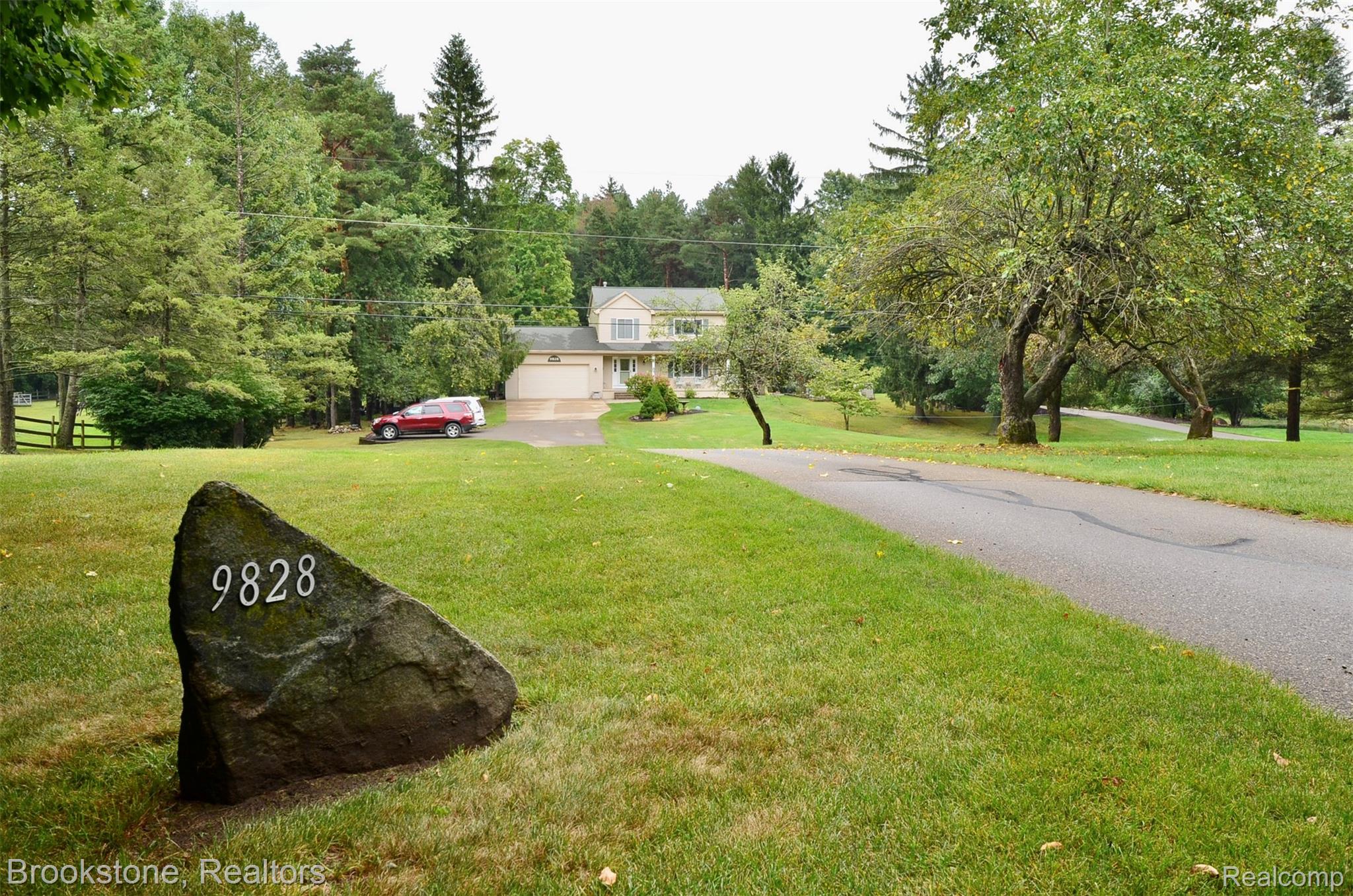 9828 Hadley Road Property Photo 1