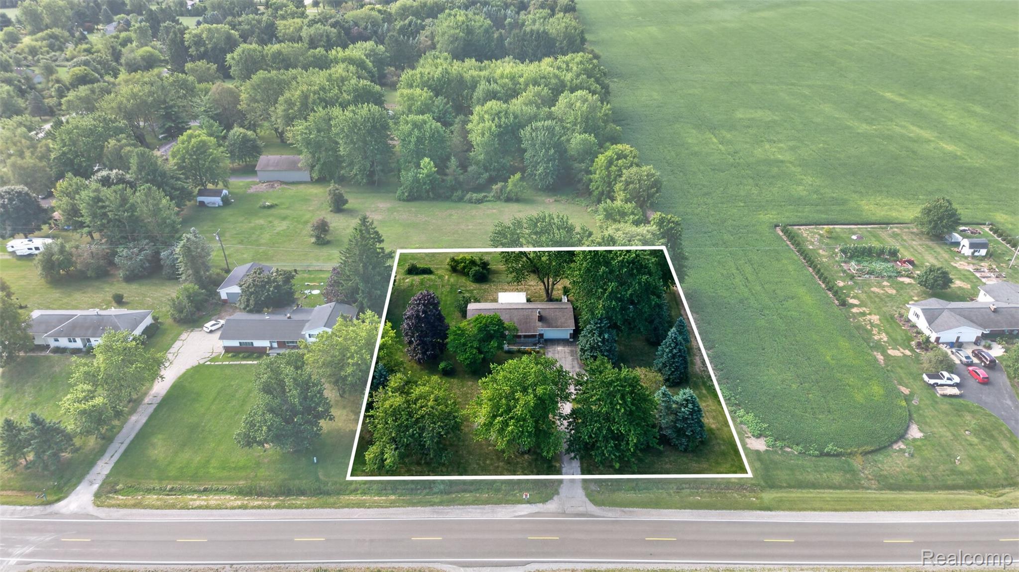 12055 W Pierson Road Property Photo 6