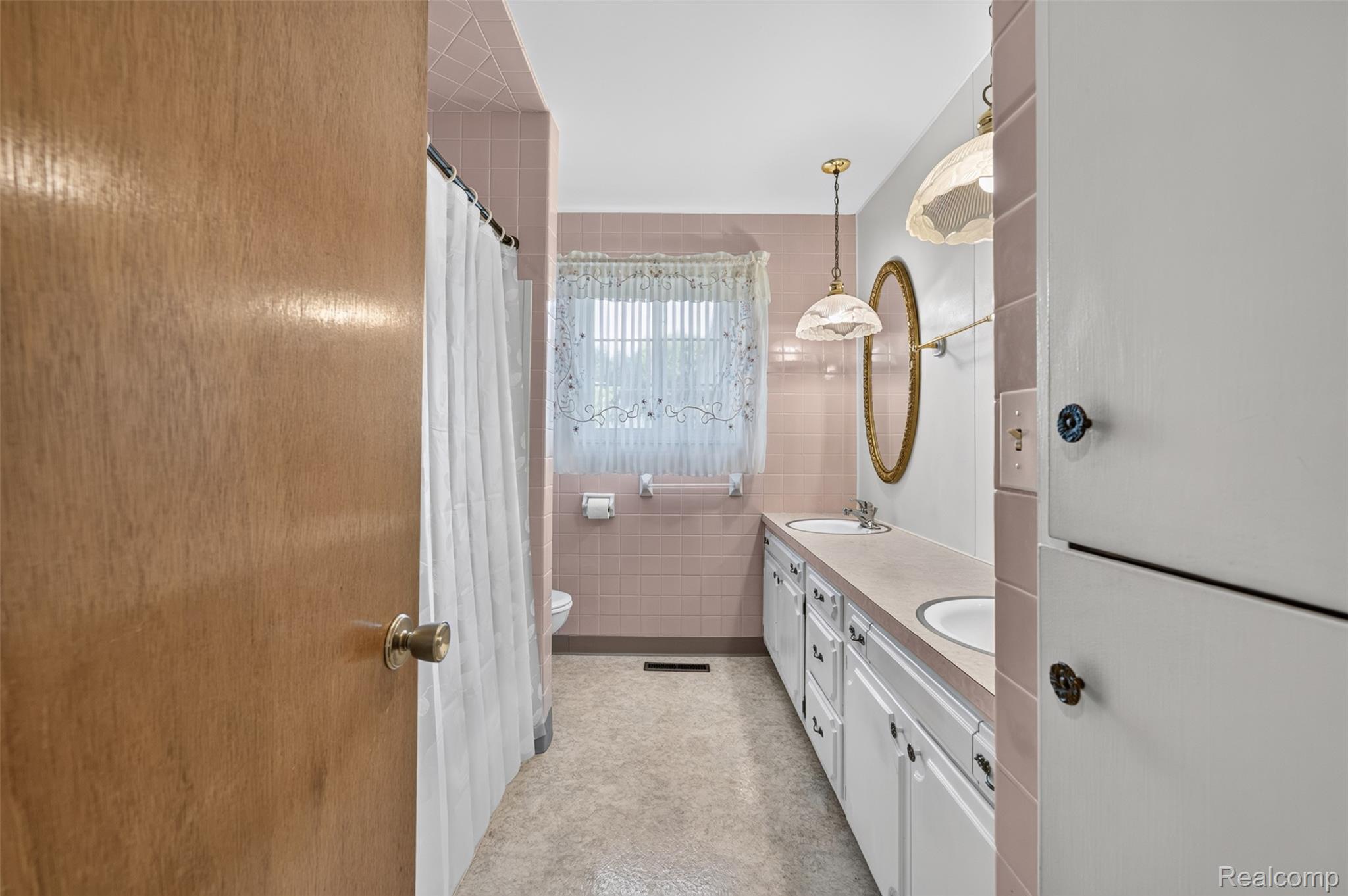 12055 W Pierson Road Property Photo 11