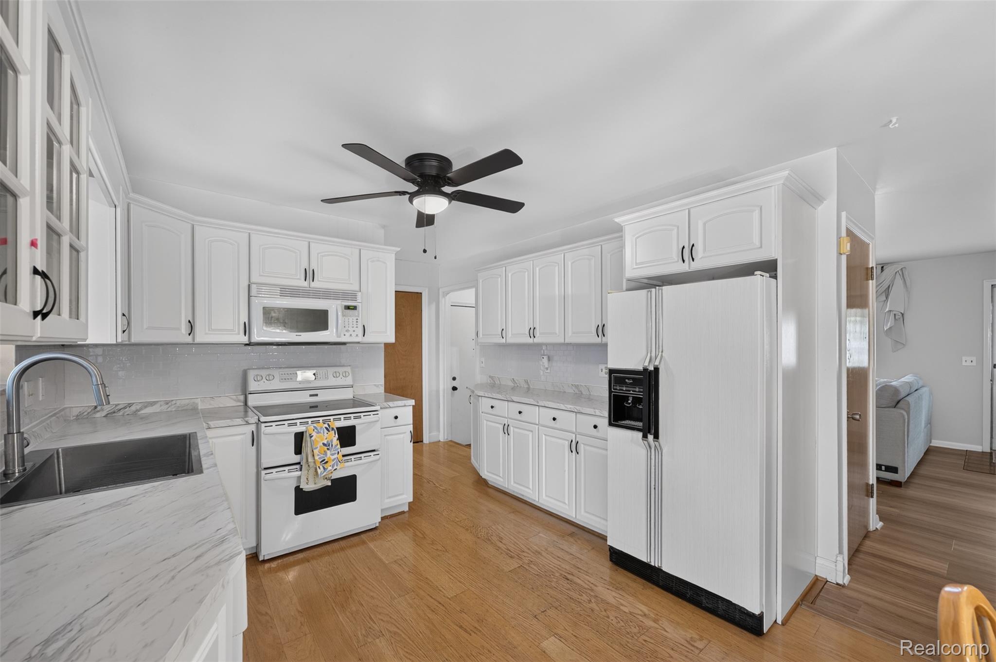 12055 W Pierson Road Property Photo 13