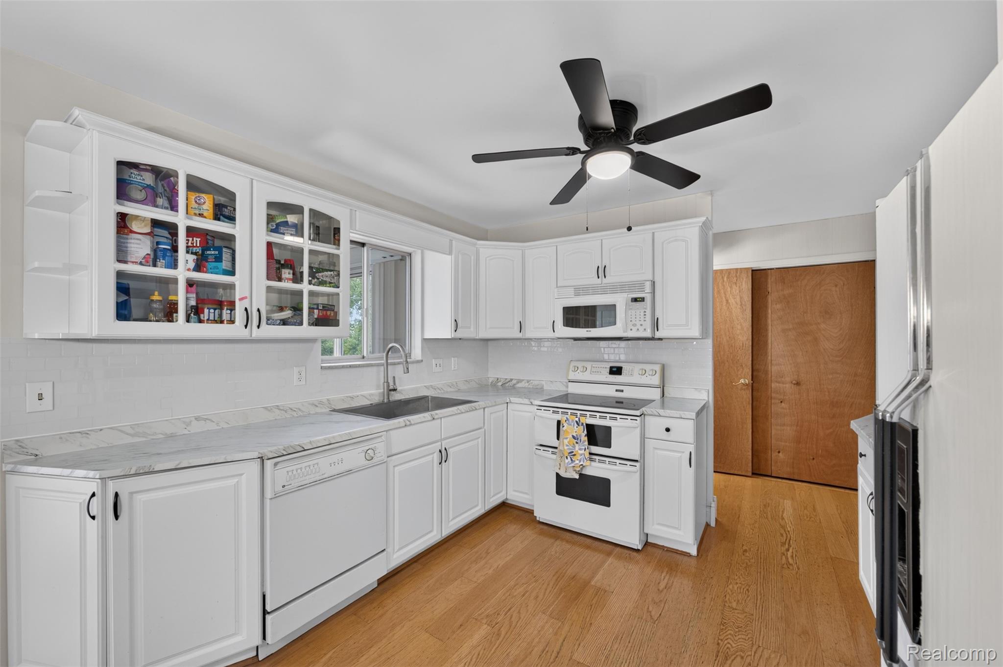 12055 W Pierson Road Property Photo 14