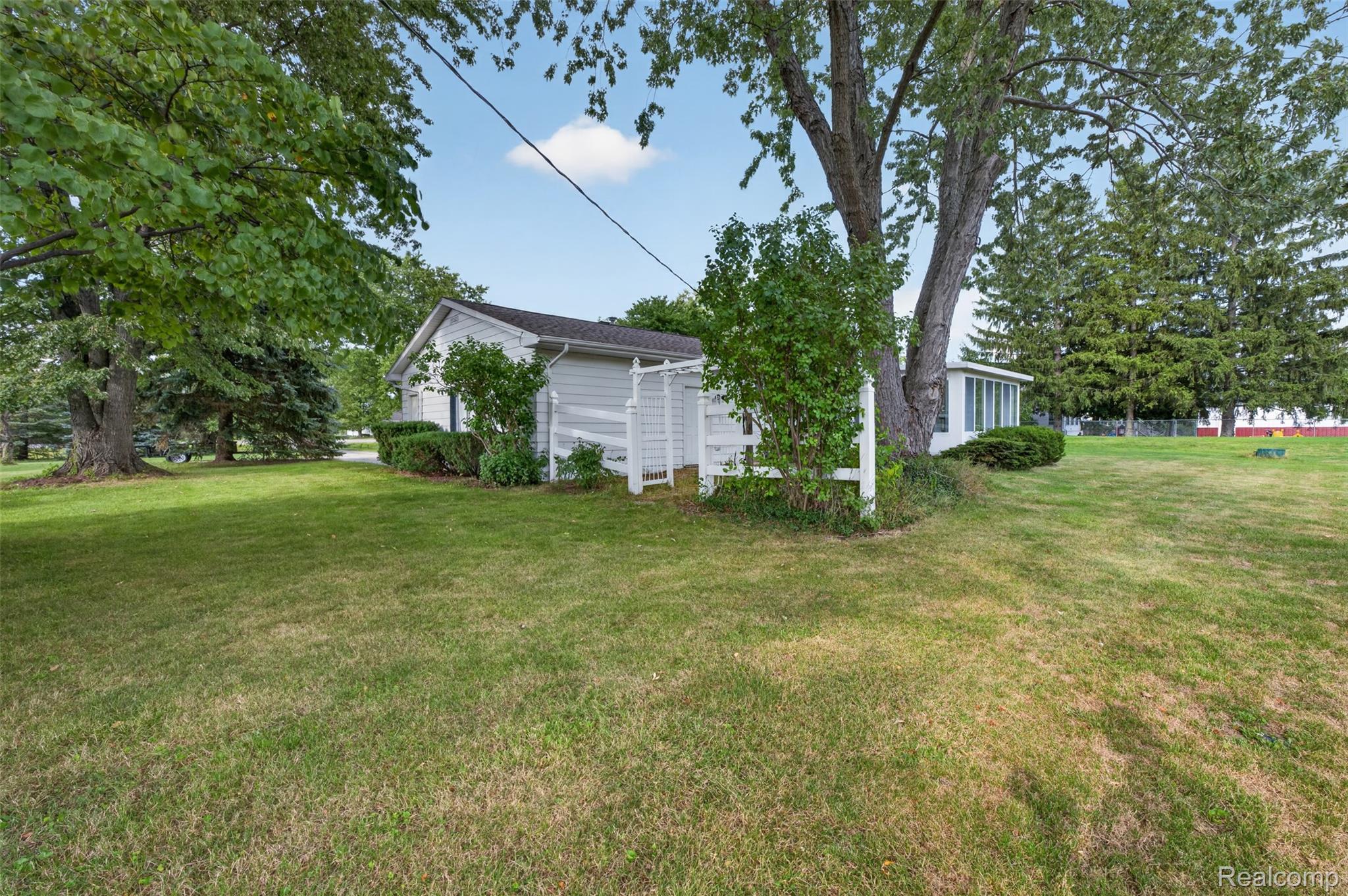 12055 W Pierson Road Property Photo 53