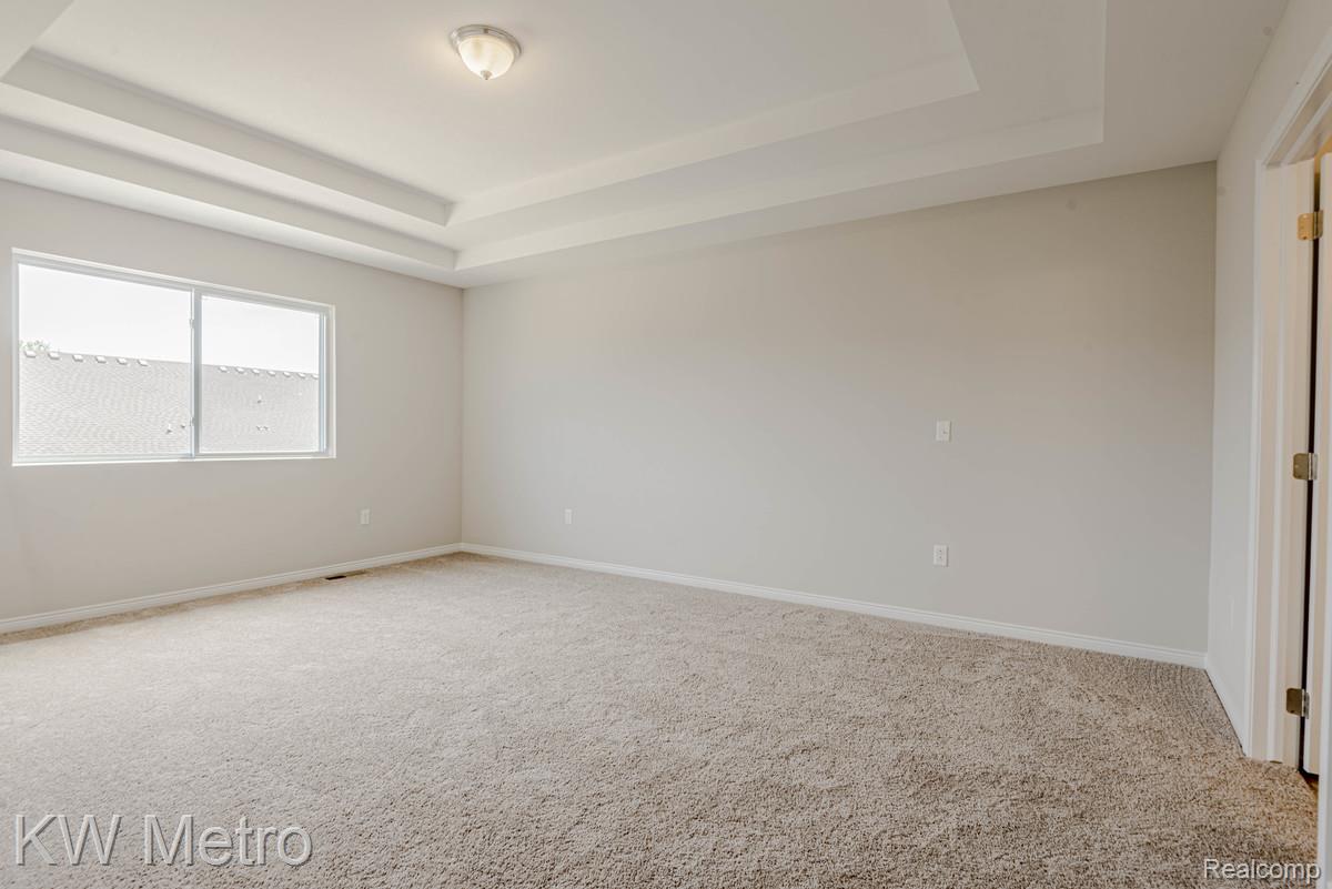 53188 Woodland Meadows Drive Property Photo 12