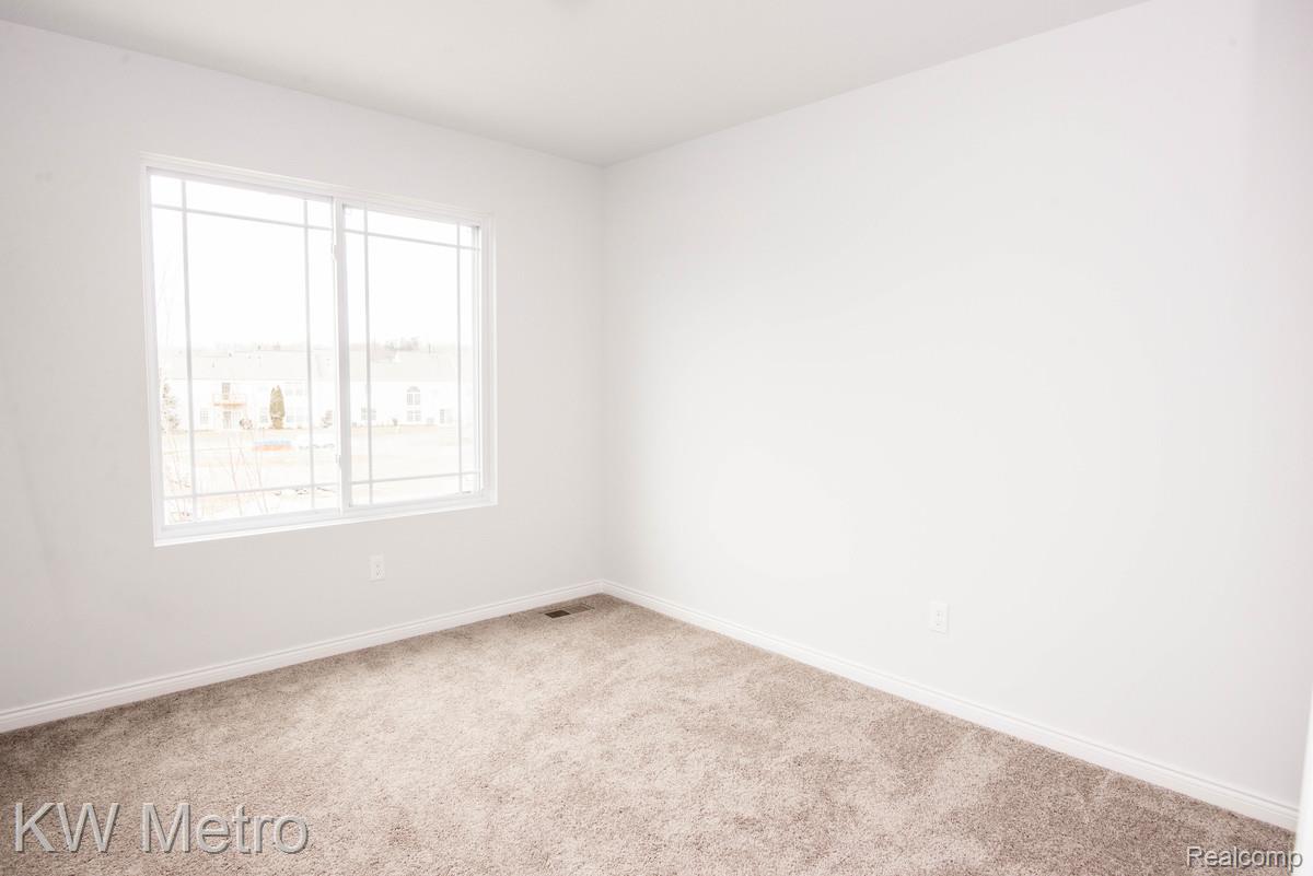 53188 Woodland Meadows Drive Property Photo 16