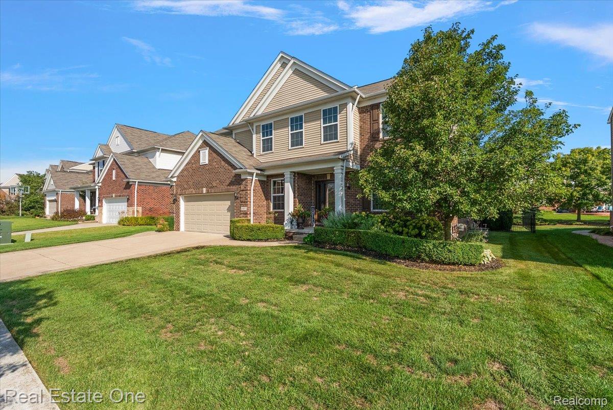 15817 Diamante Drive Property Photo 4