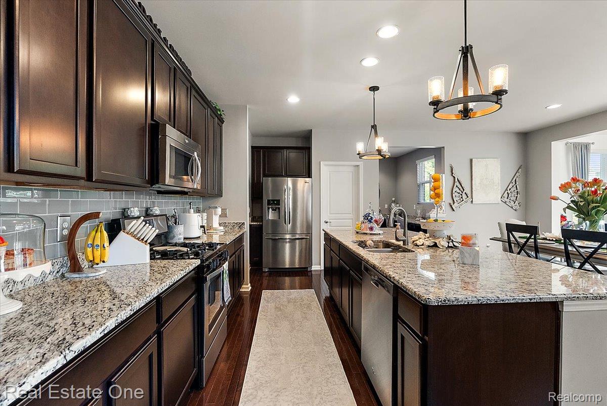 15817 Diamante Drive Property Photo 16