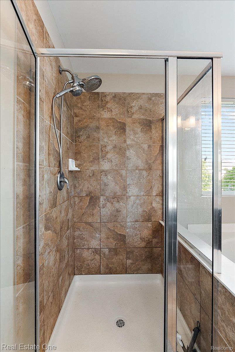 15817 Diamante Drive Property Photo 39