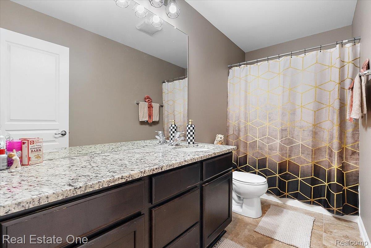 15817 Diamante Drive Property Photo 47