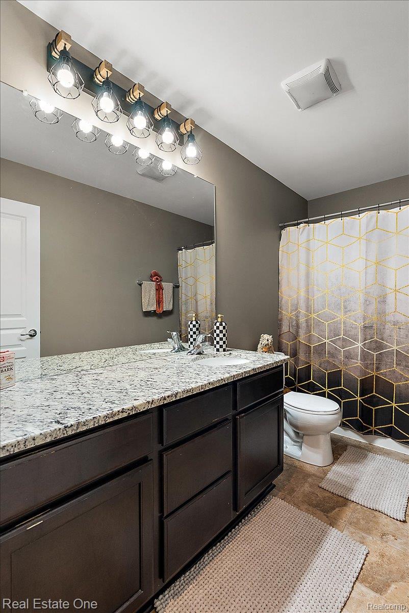 15817 Diamante Drive Property Photo 48