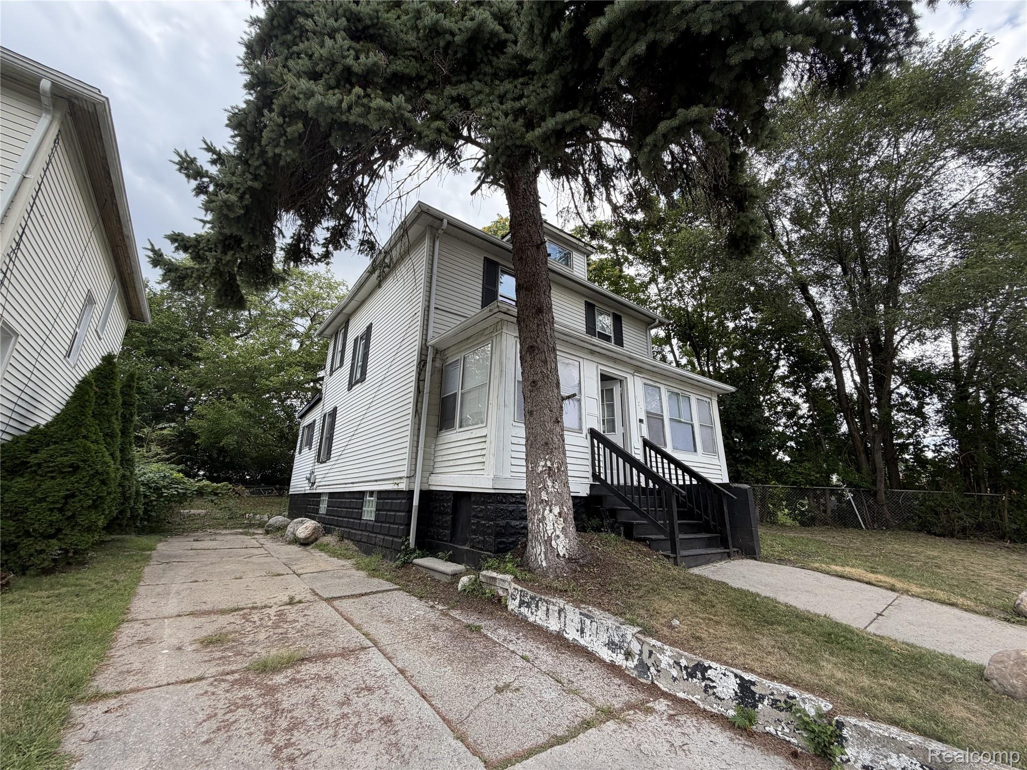 127 Jones Street Property Photo 1