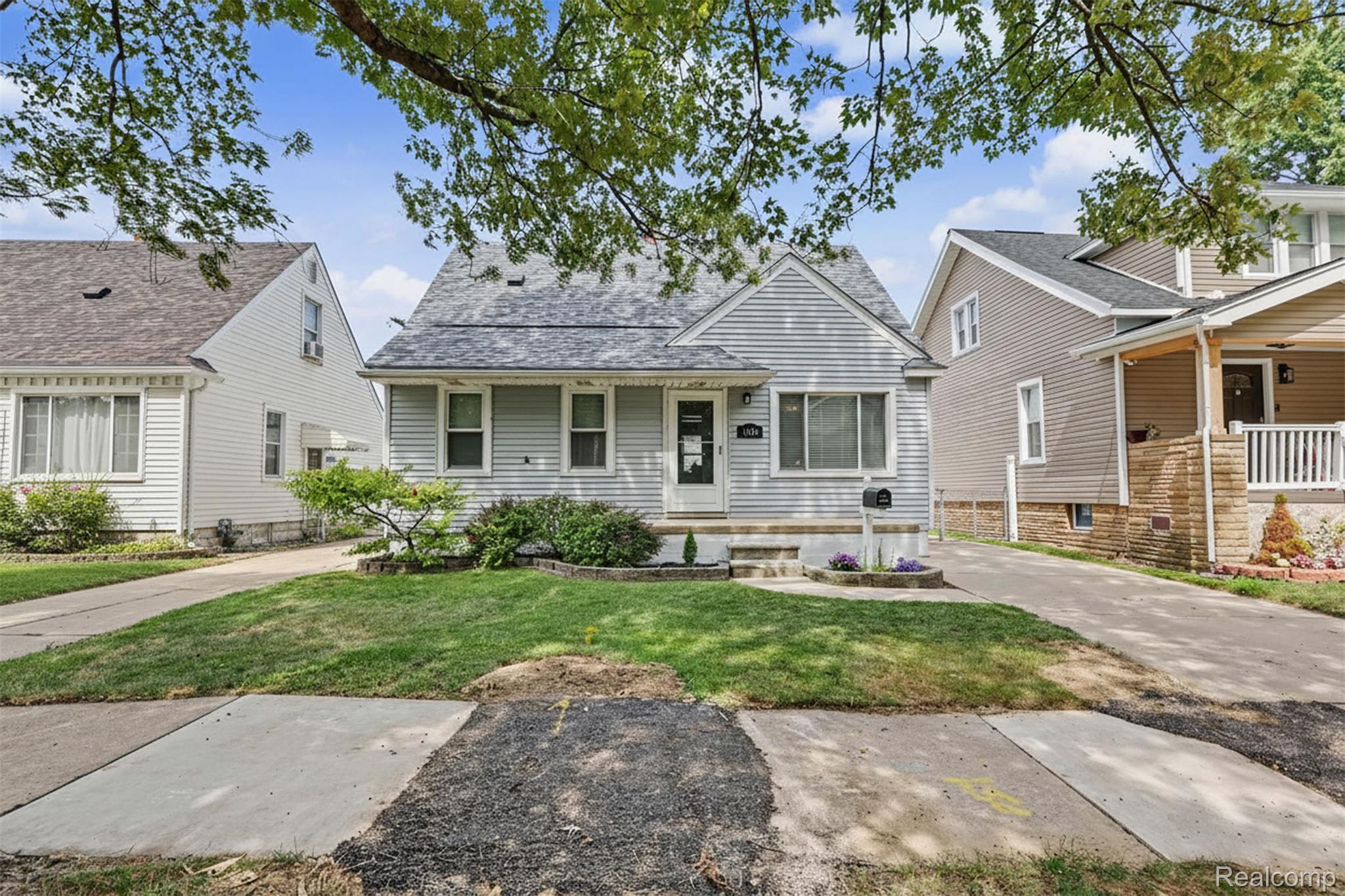 1646 Mill Street Property Photo 1