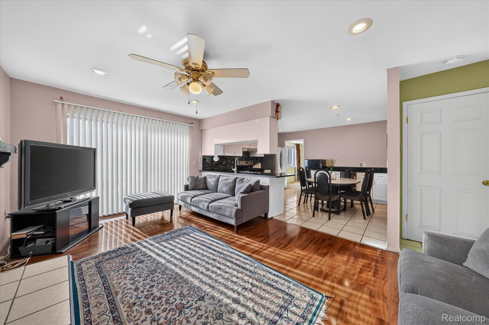 6409 Runnymeade Drive Property Photo 17