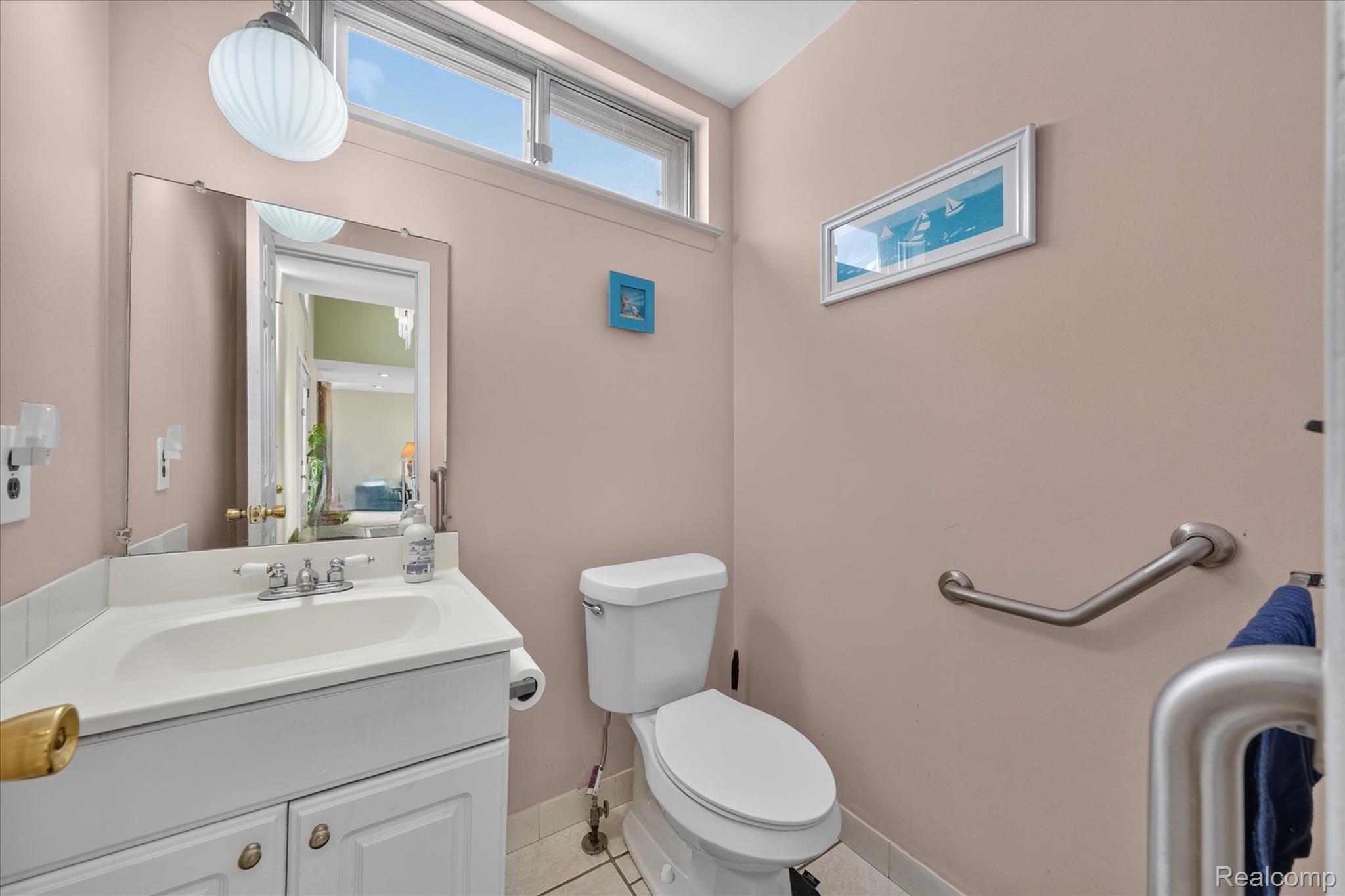 6409 Runnymeade Drive Property Photo 19