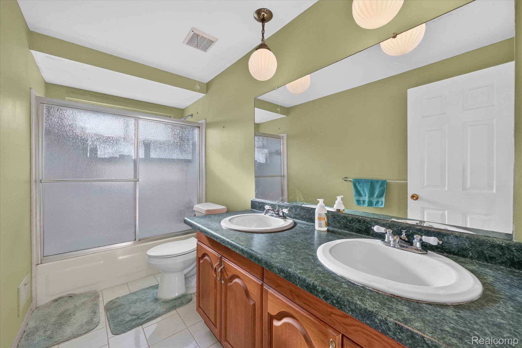 6409 Runnymeade Drive Property Photo 23