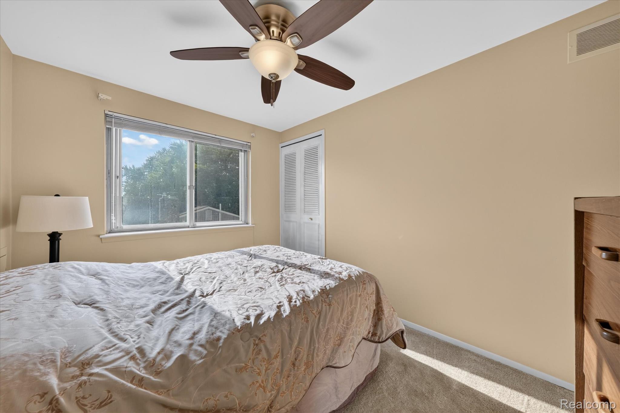 6409 Runnymeade Drive Property Photo 28