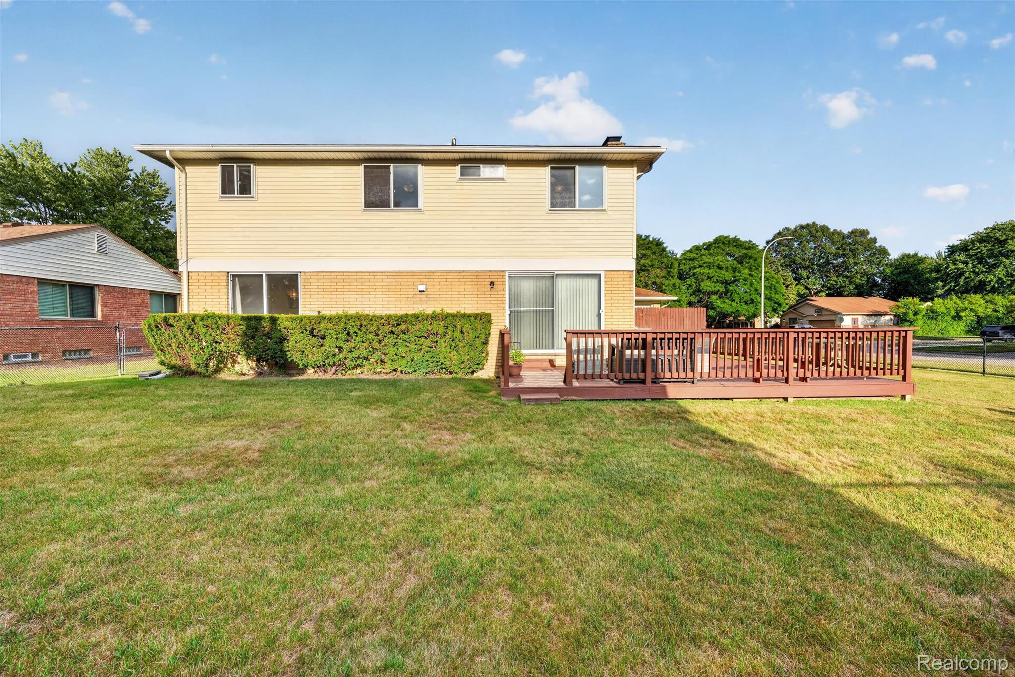 6409 Runnymeade Drive Property Photo 44