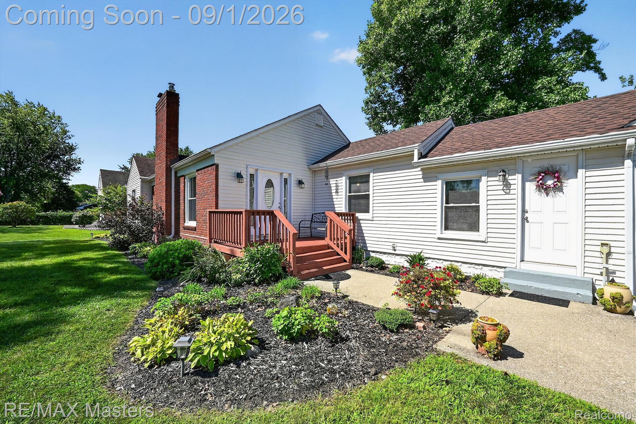2935 N Monroe Street Property Photo 2