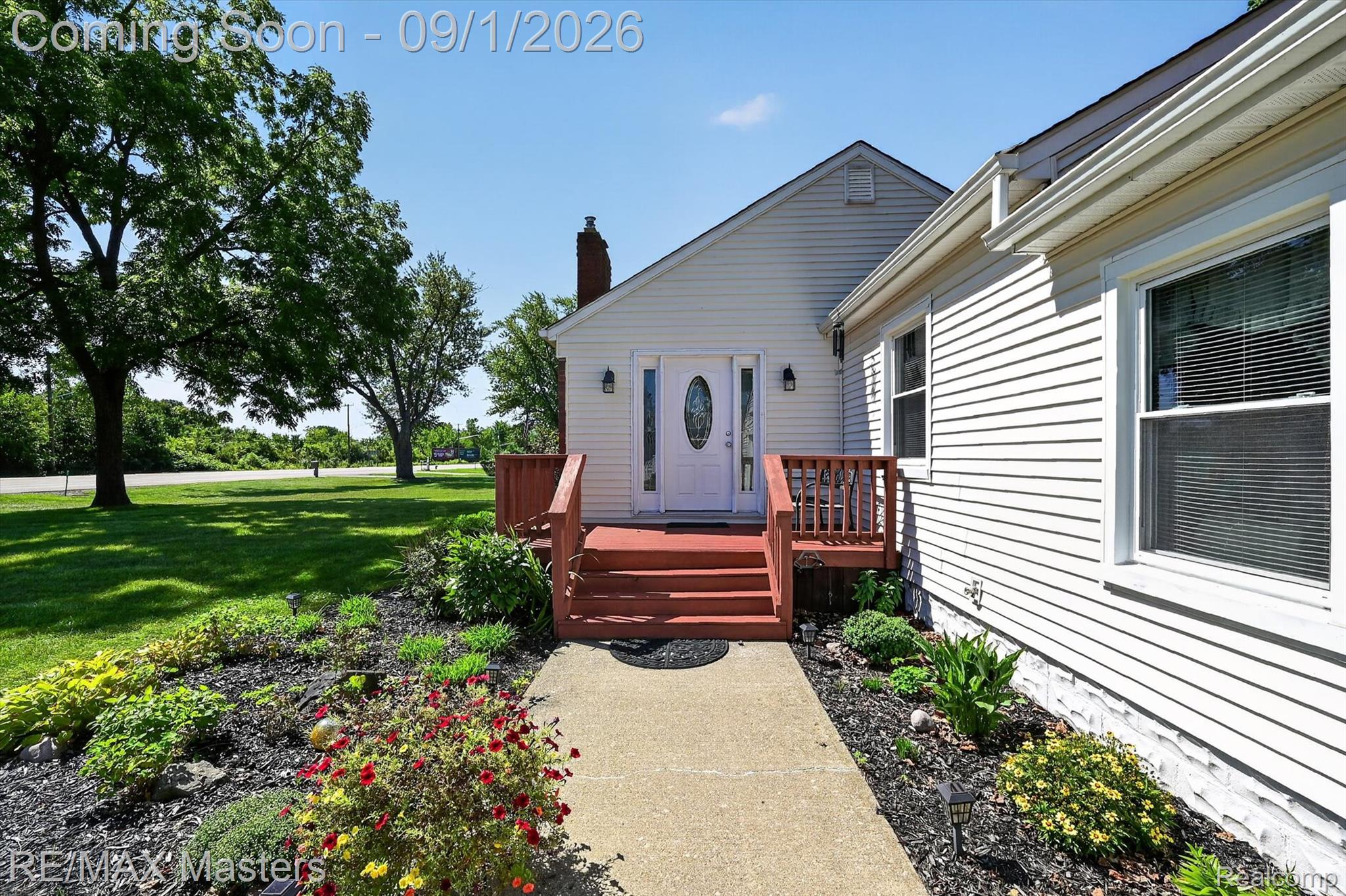 2935 N Monroe Street Property Photo 3