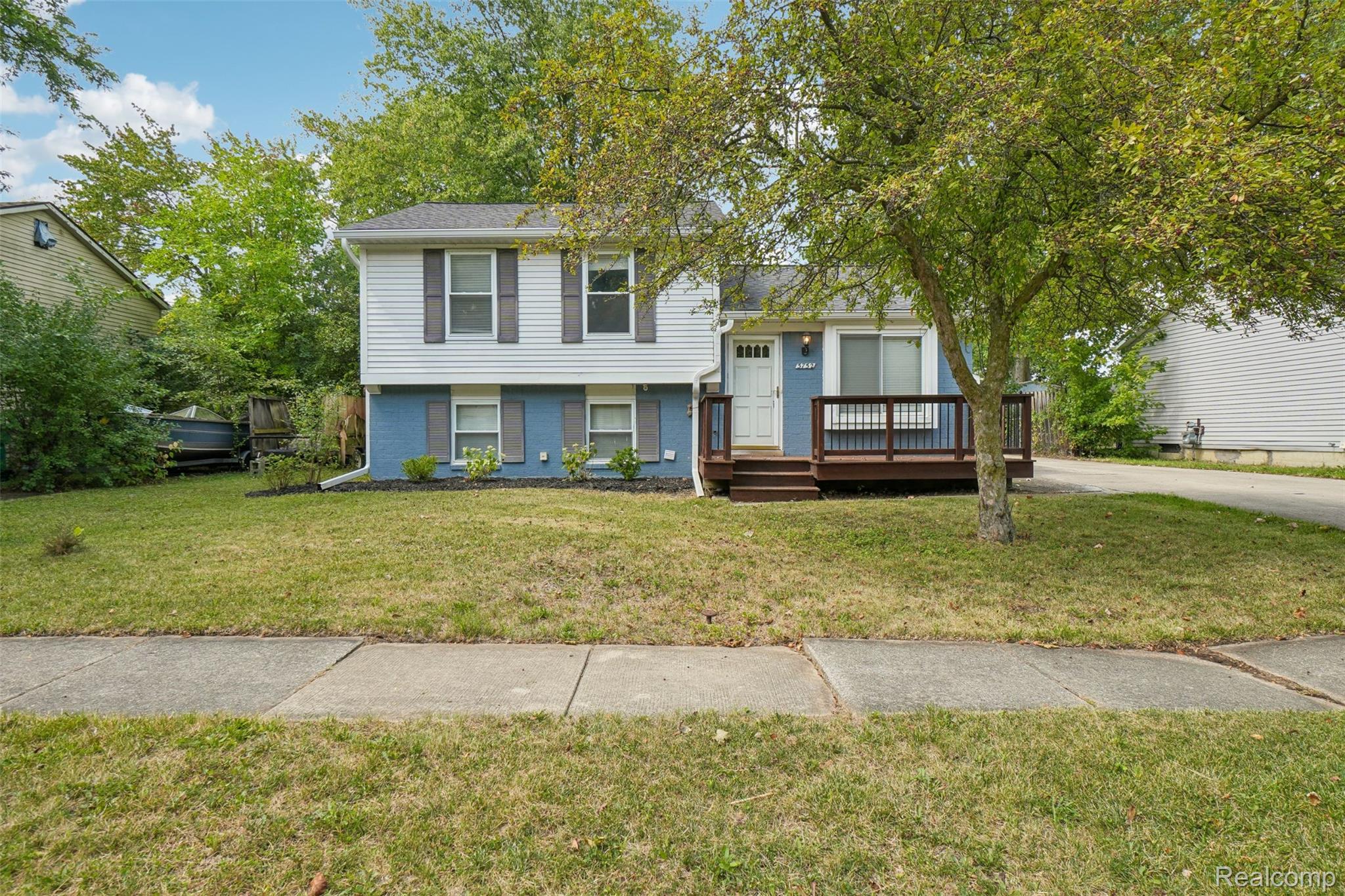 5752 Sunset Trail Property Photo 1