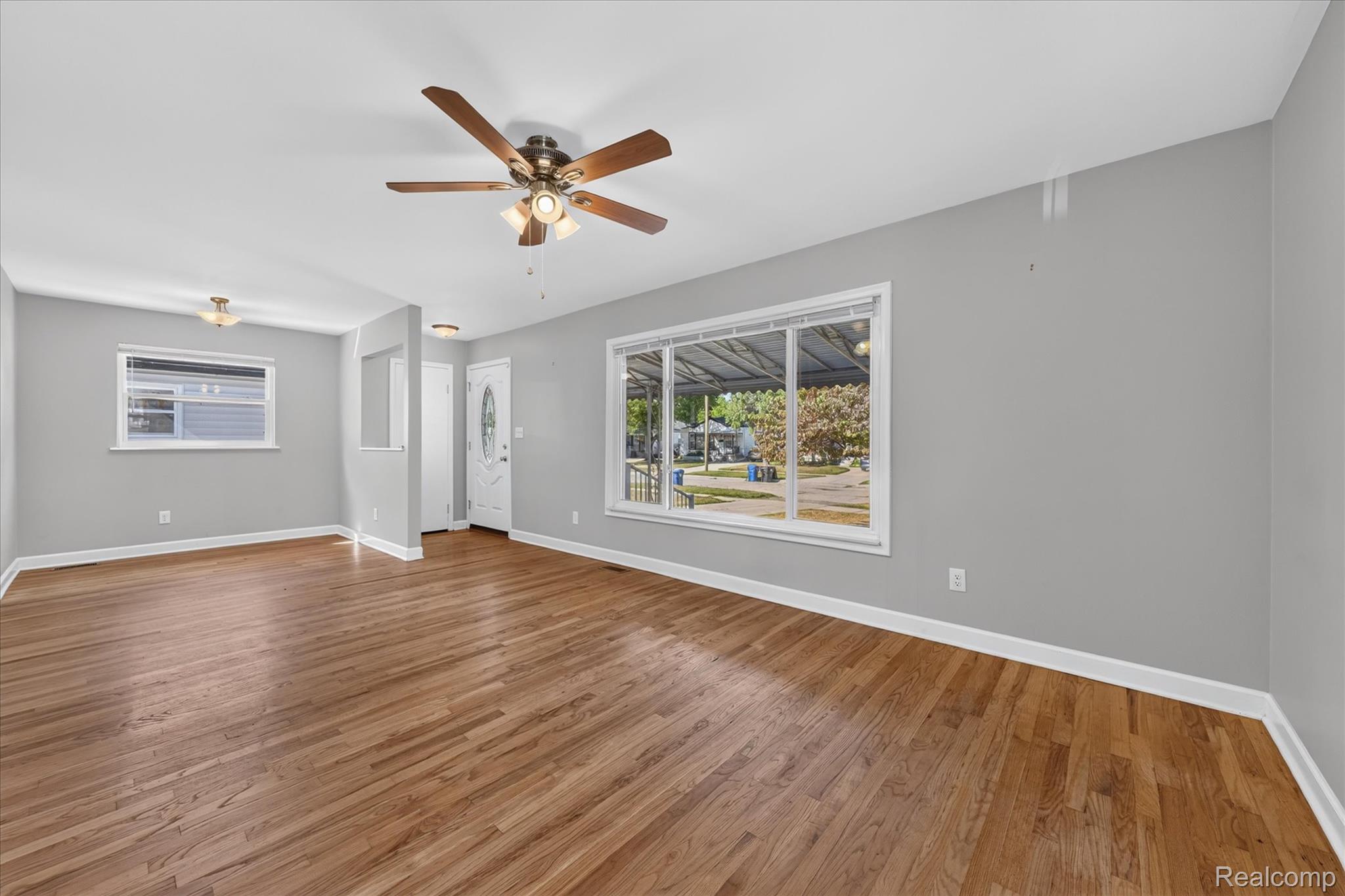 19360 Kinloch Street Property Photo 12