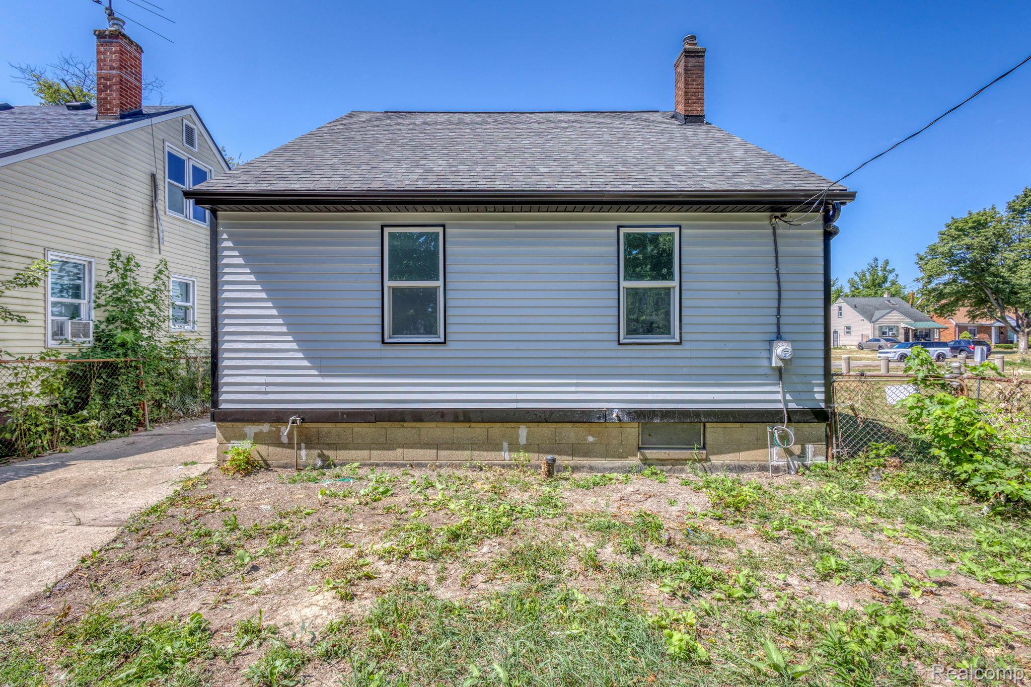 8076 Stahelin Avenue Property Photo 33