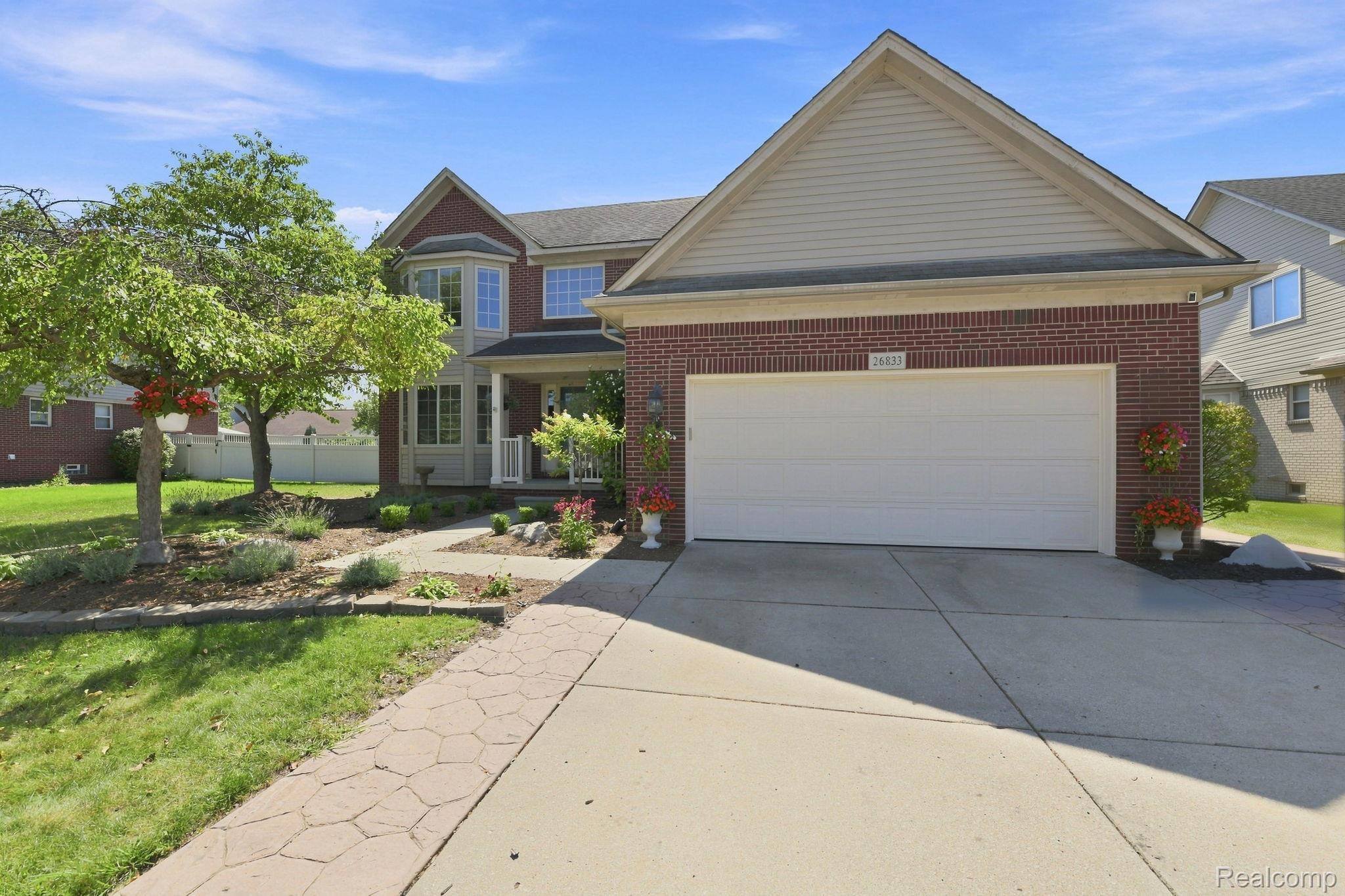 26833 Arcadia Drive Property Photo 2