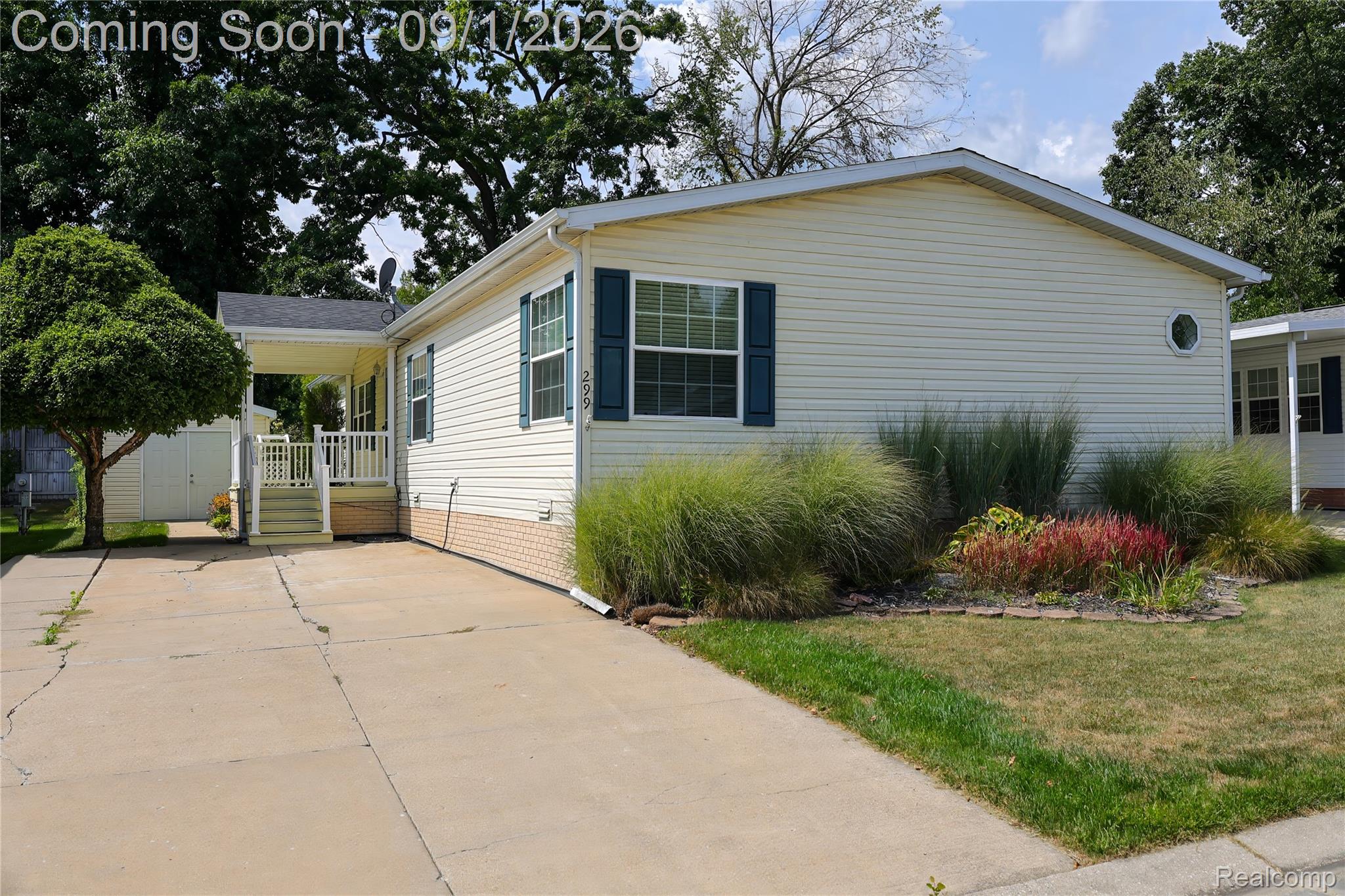 299 Dennis K Court Property Photo 1