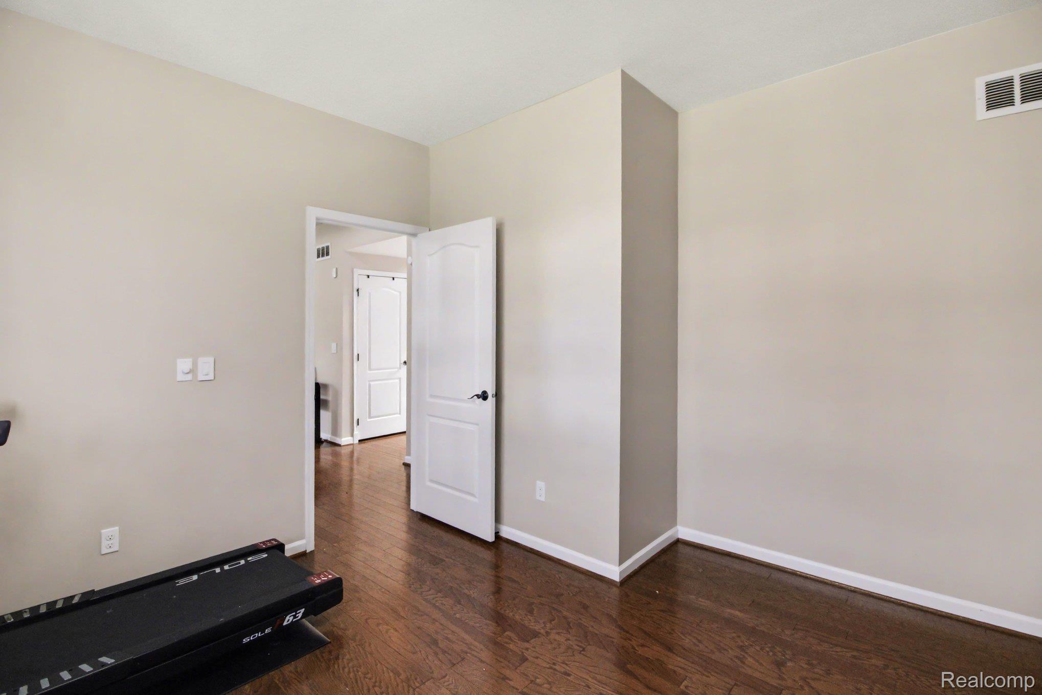 50371 Langley Drive Property Photo 24