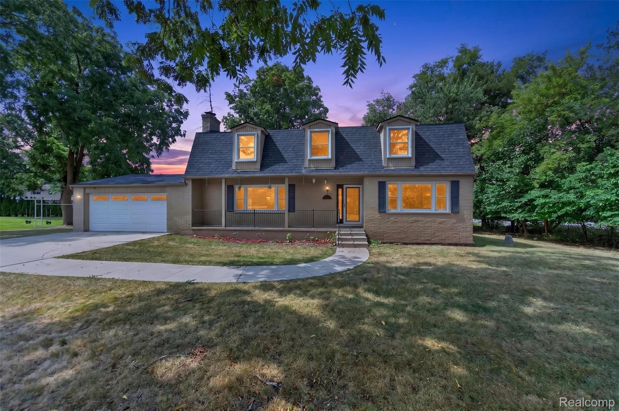 2499 Horseshoe Drive Property Photo 1