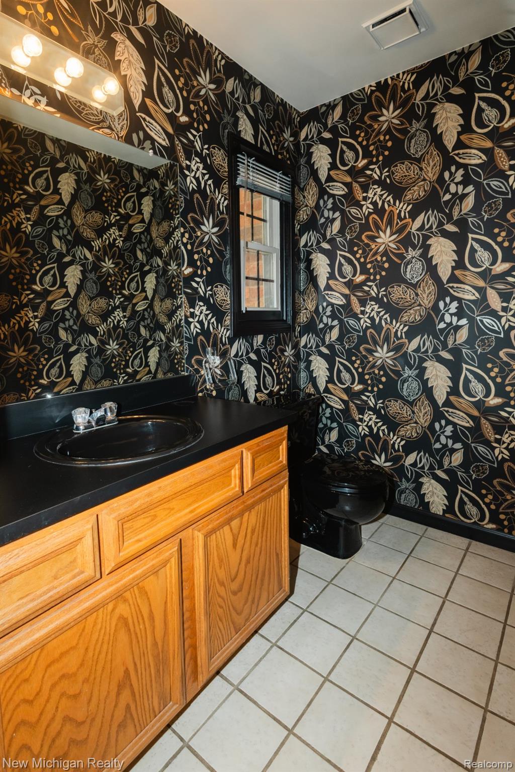 49355 Marquette Court Property Photo 16