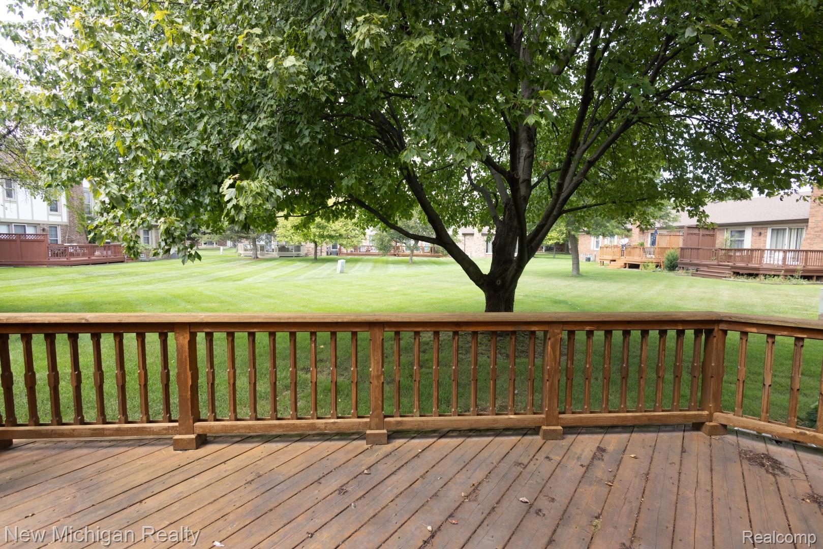 49355 Marquette Court Property Photo 38