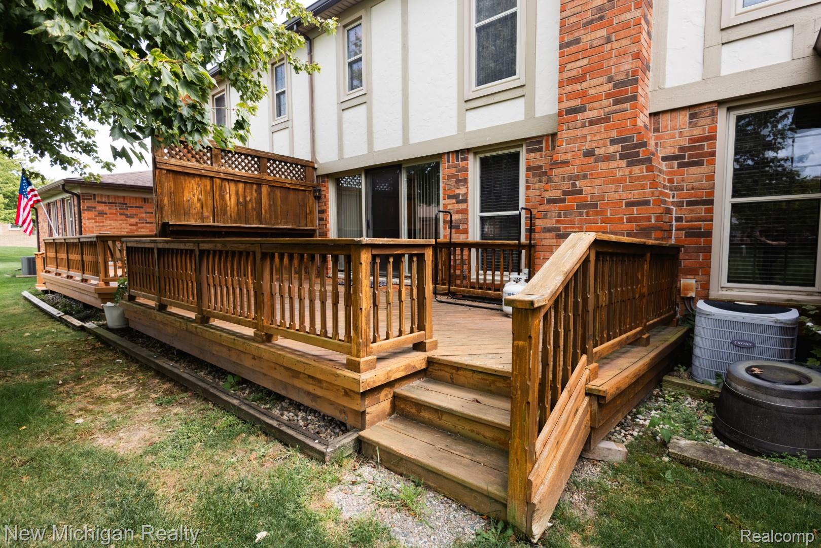 49355 Marquette Court Property Photo 42