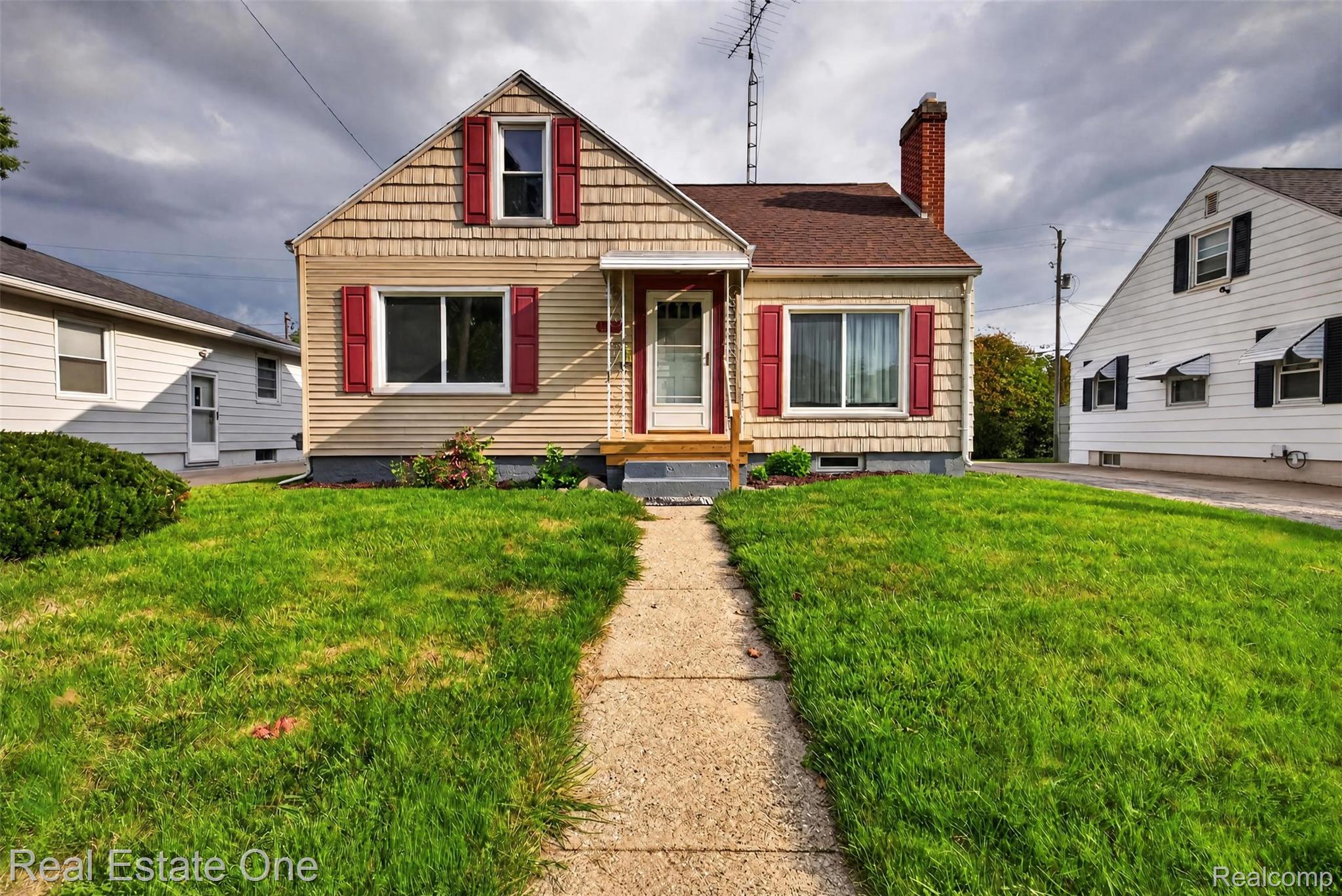 1915 Tuscola Street Property Photo 1
