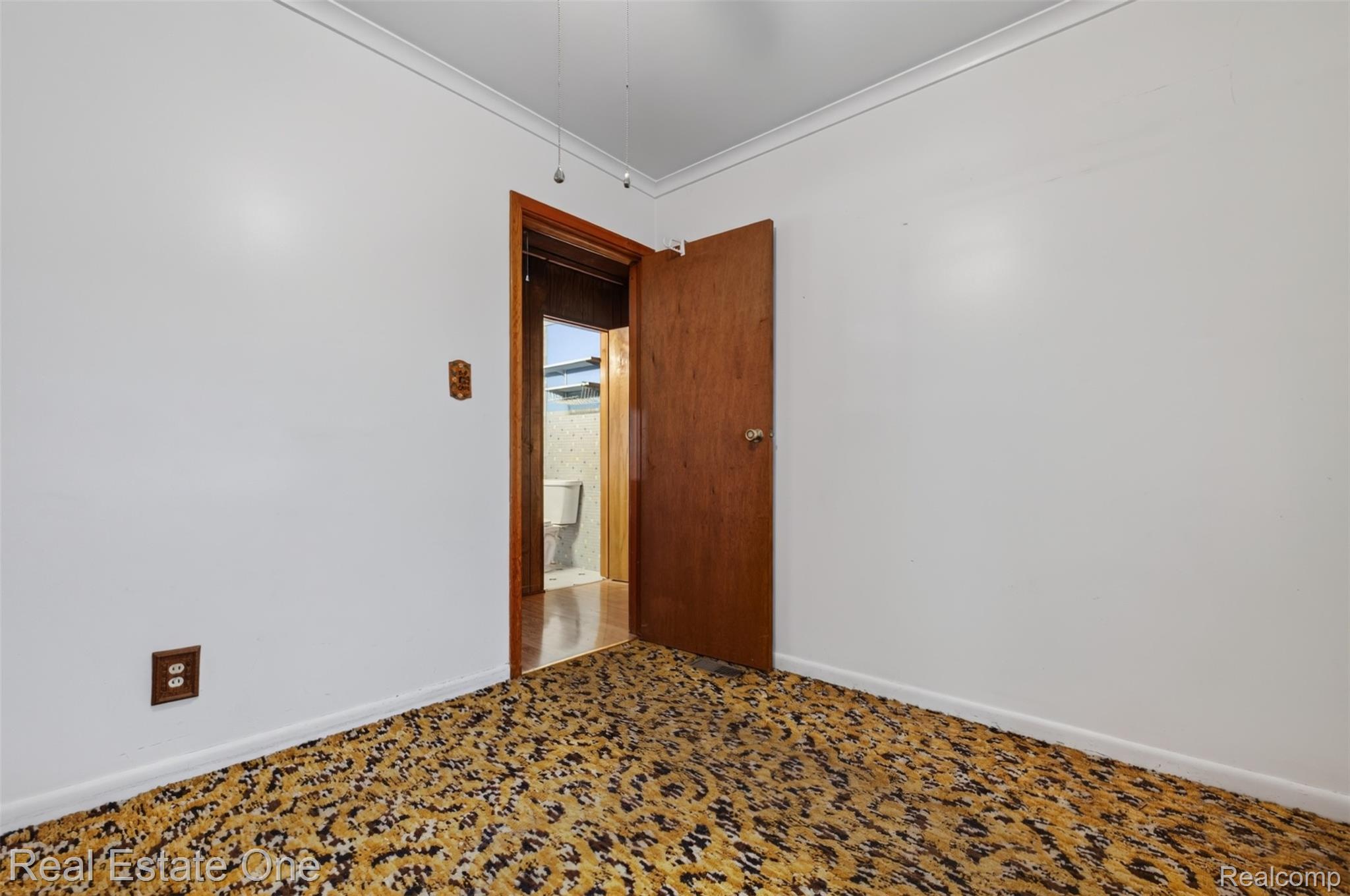 41 E Maxlow Avenue Property Photo 8