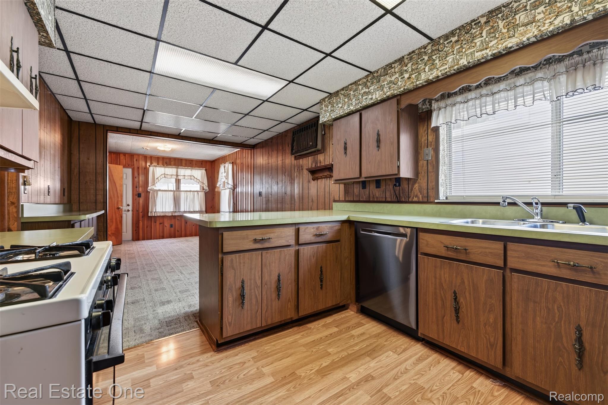 41 E Maxlow Avenue Property Photo 10