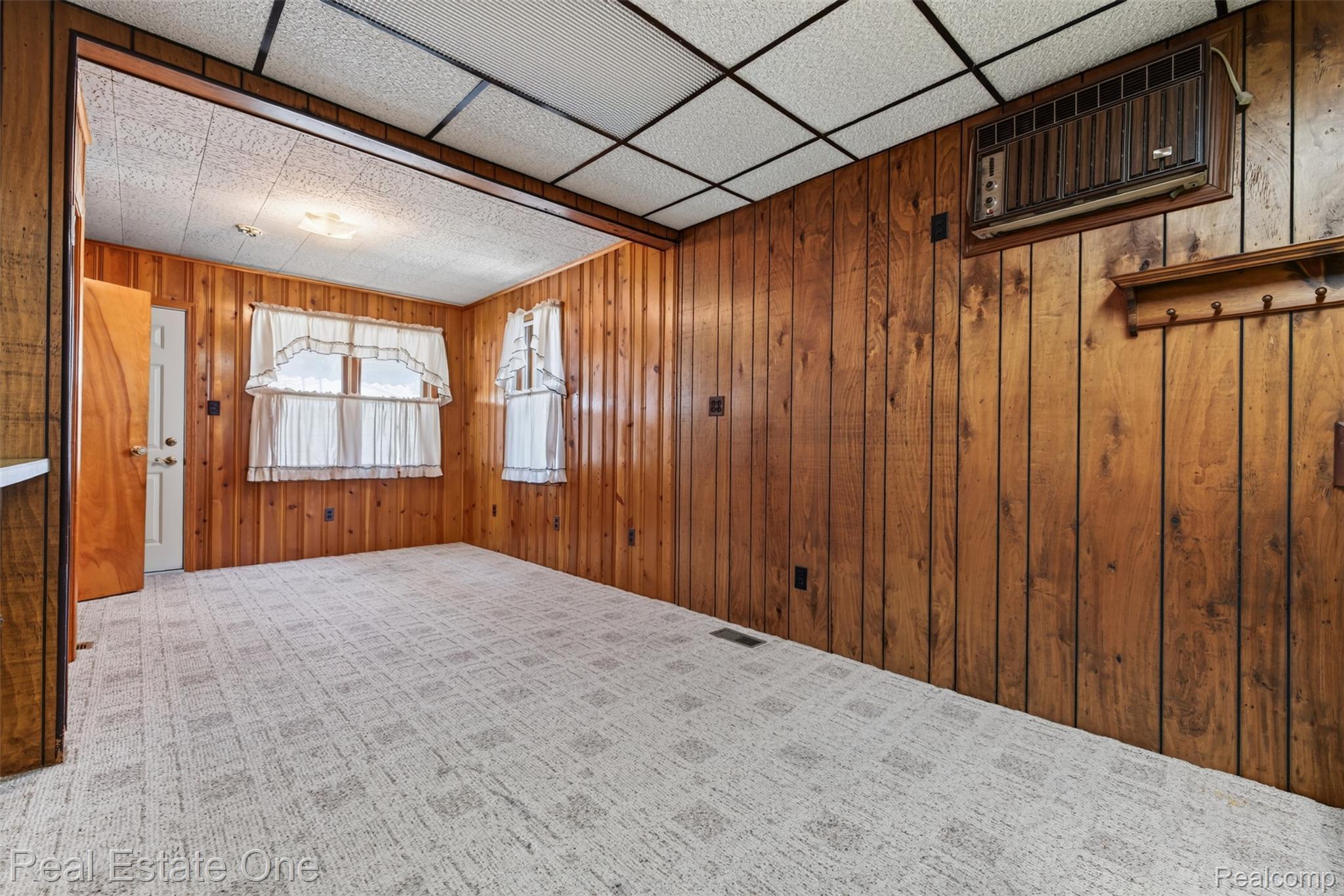 41 E Maxlow Avenue Property Photo 15