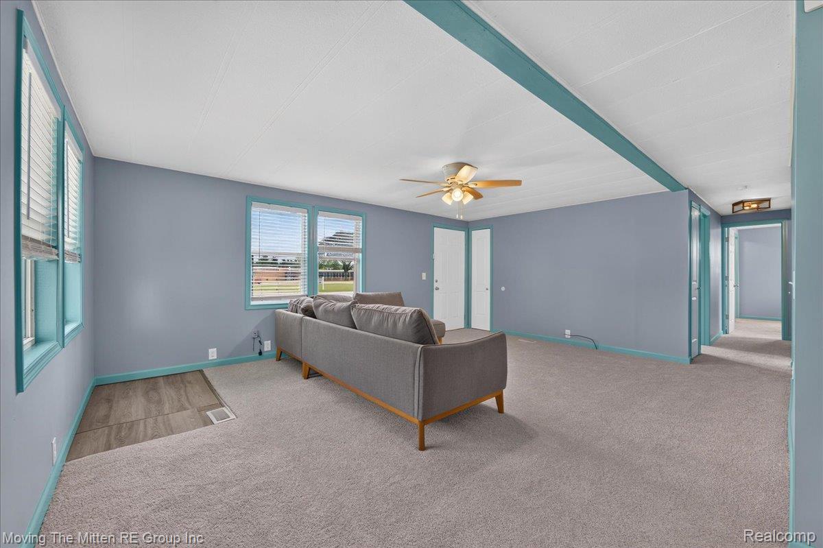 40 Owen Street Property Photo 7