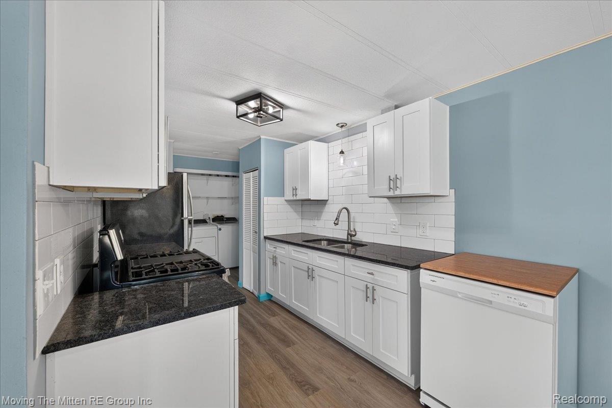 40 Owen Street Property Photo 11