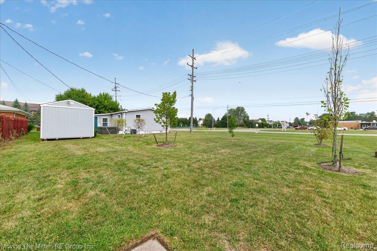 40 Owen Street Property Photo 32