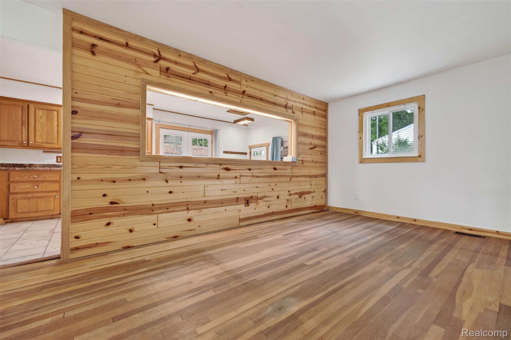 310 Tamarac Drive Property Photo 15