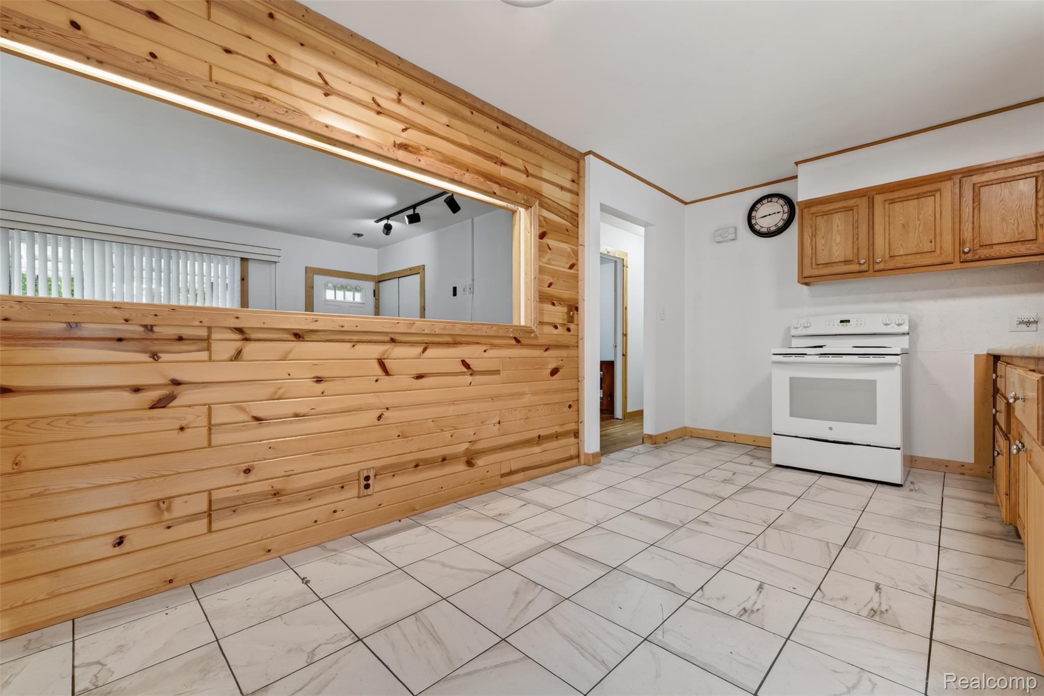 310 Tamarac Drive Property Photo 21