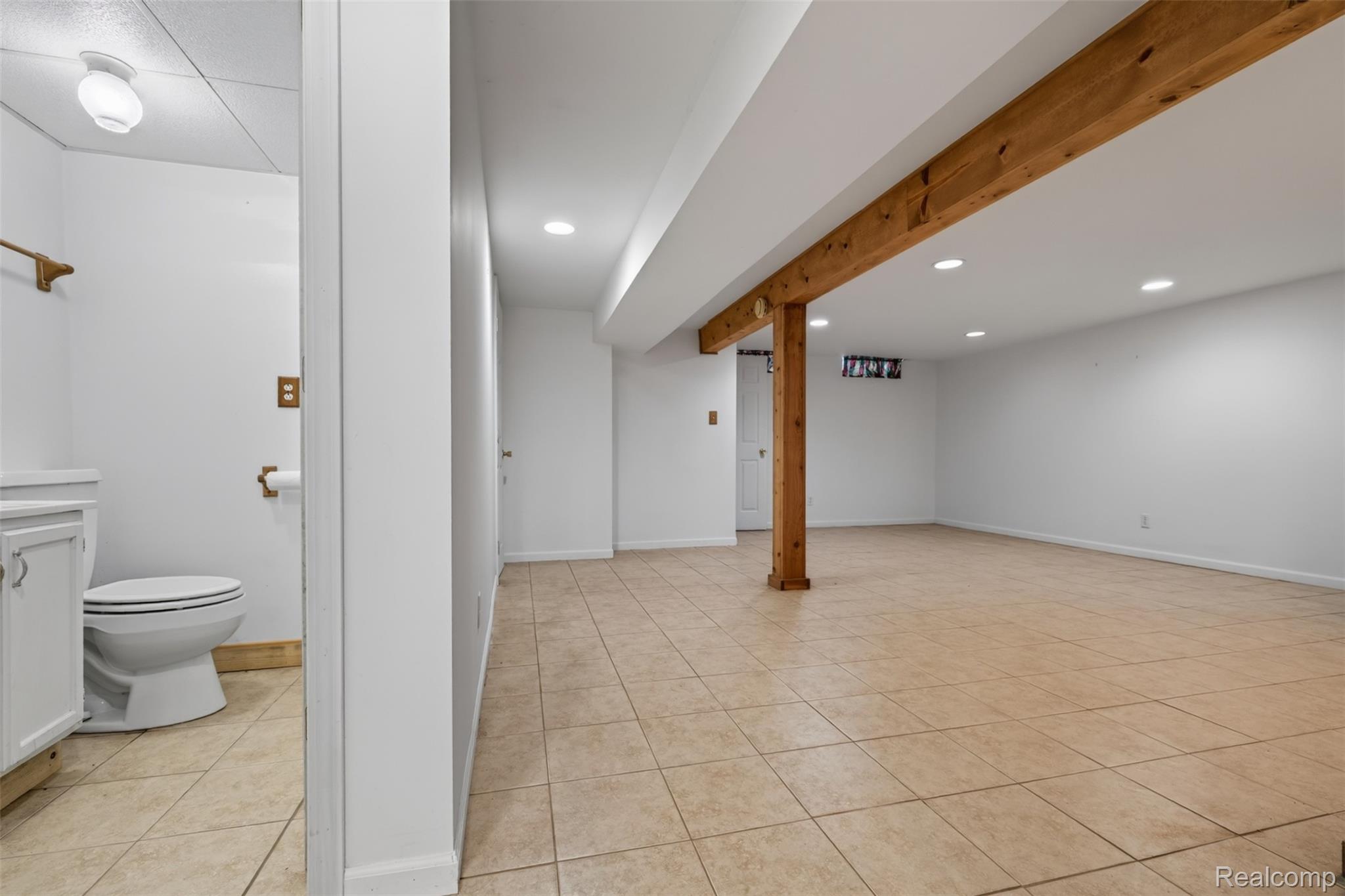 310 Tamarac Drive Property Photo 40